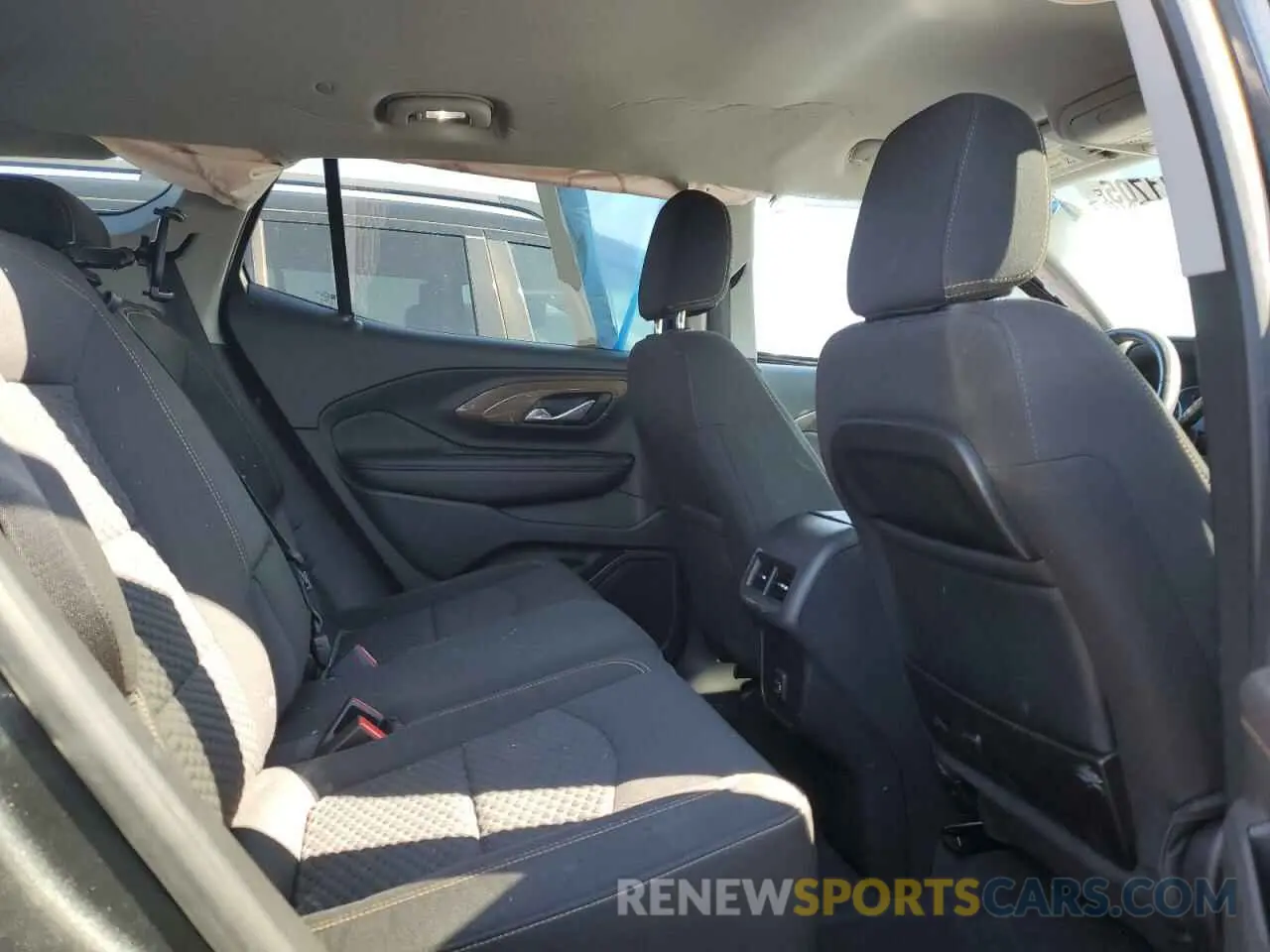 11 Photograph of a damaged car 3GKALMEV9KL111969 GMC TERRAIN 2019