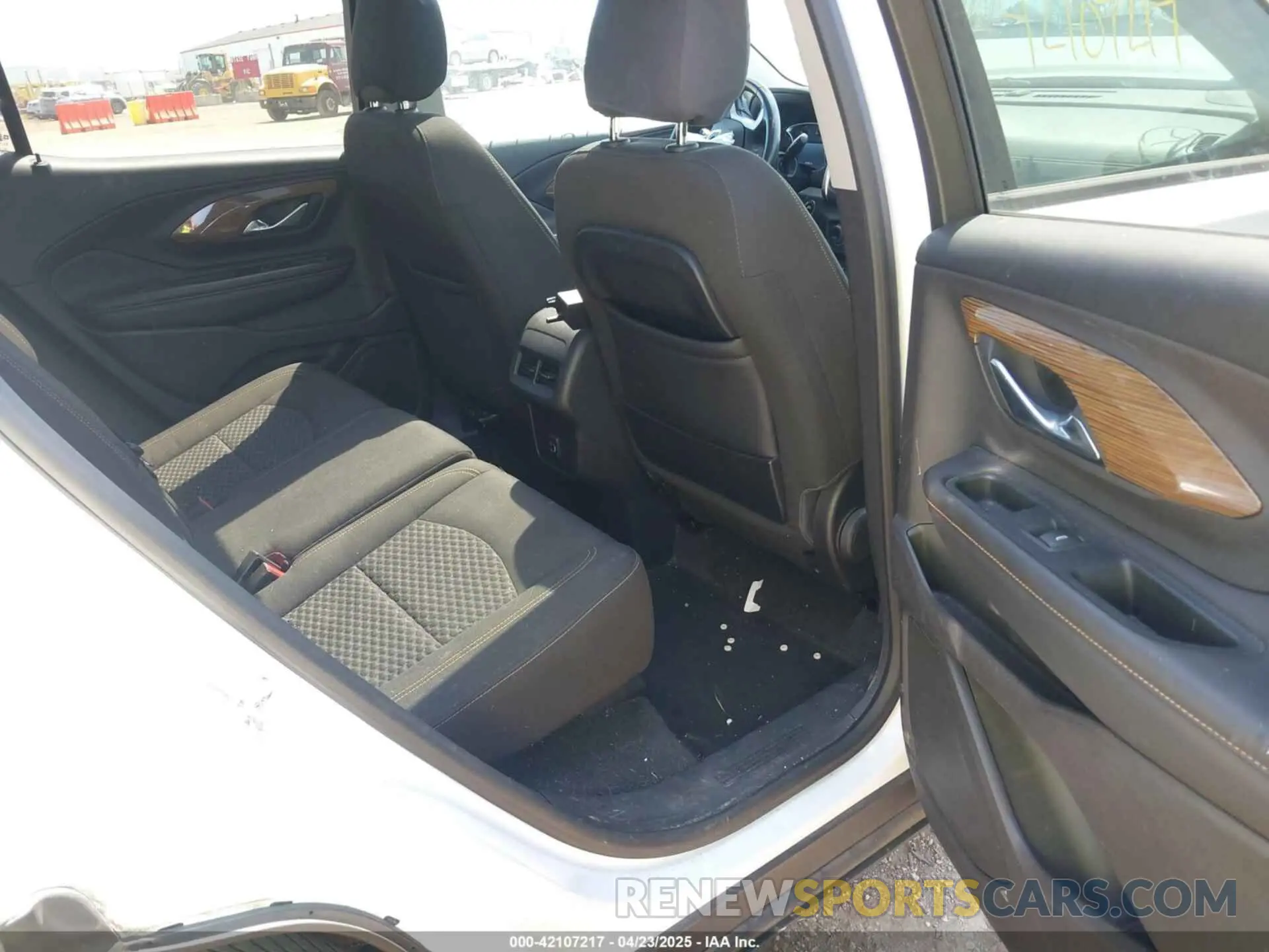8 Photograph of a damaged car 3GKALMEV9KL145779 GMC TERRAIN 2019