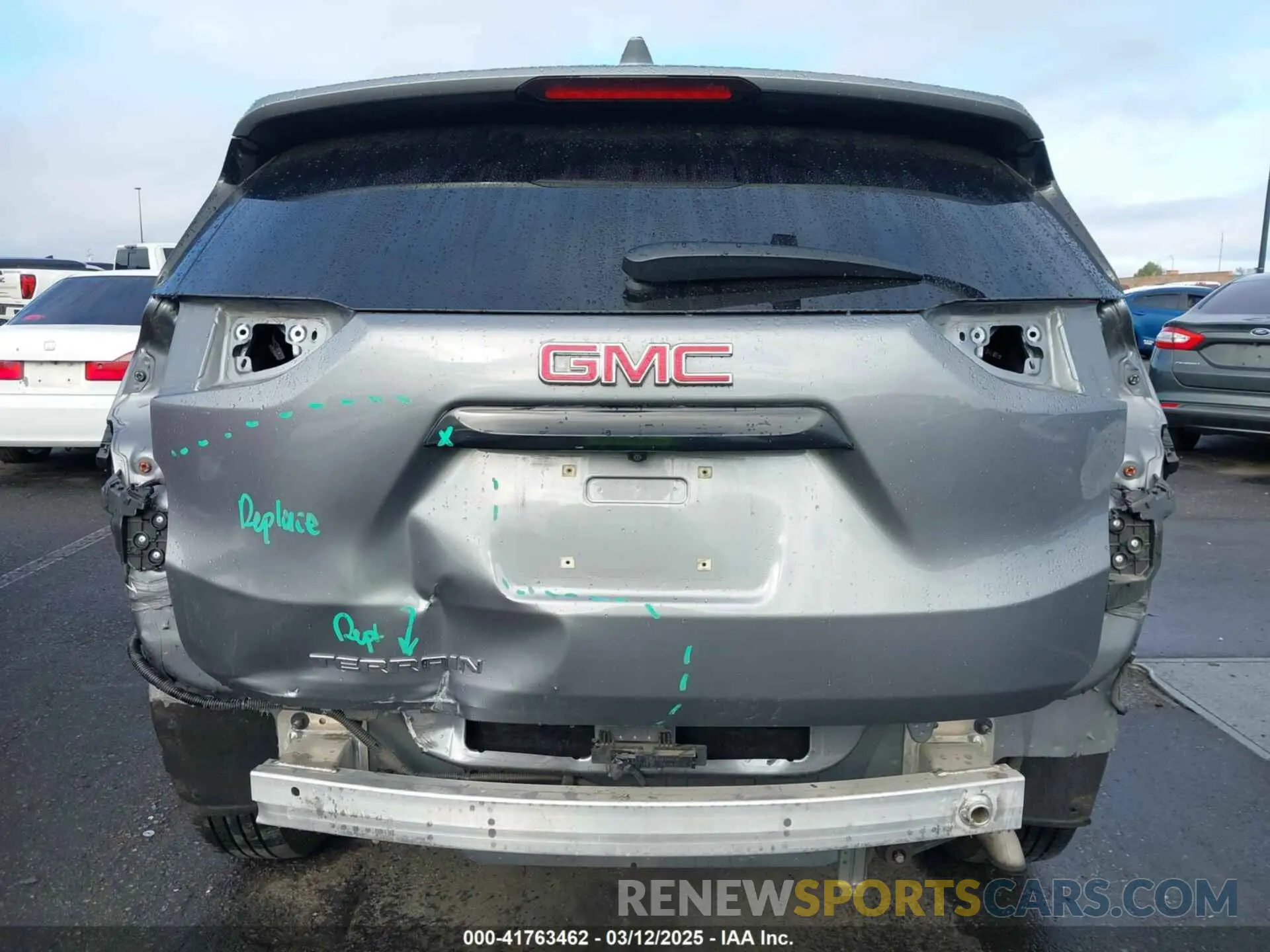 17 Photograph of a damaged car 3GKALMEV9KL147404 GMC TERRAIN 2019