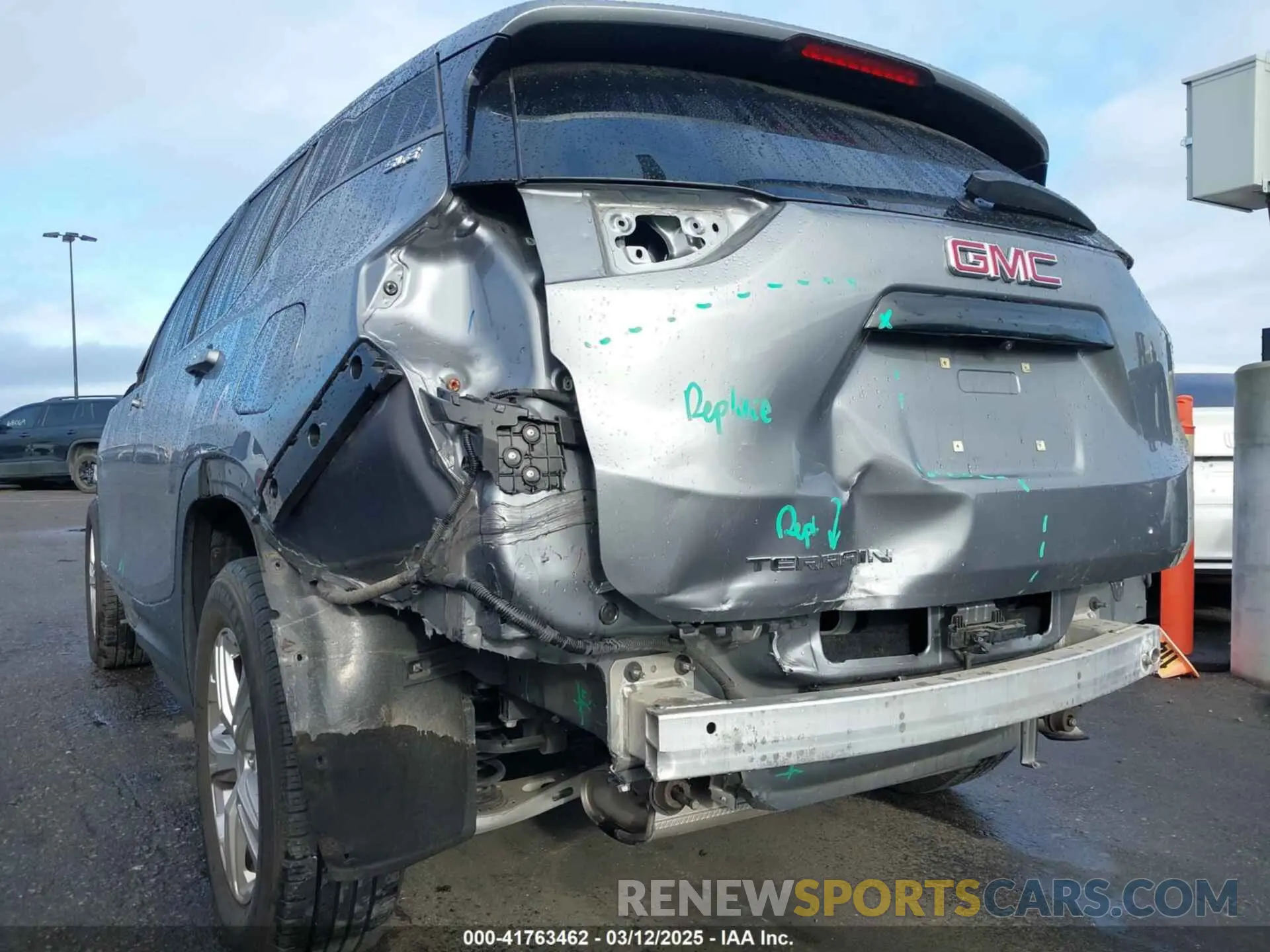 6 Photograph of a damaged car 3GKALMEV9KL147404 GMC TERRAIN 2019