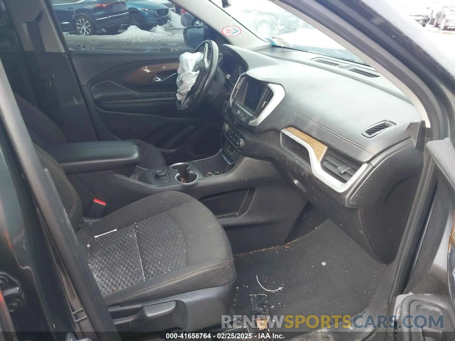 5 Photograph of a damaged car 3GKALMEV9KL148777 GMC TERRAIN 2019