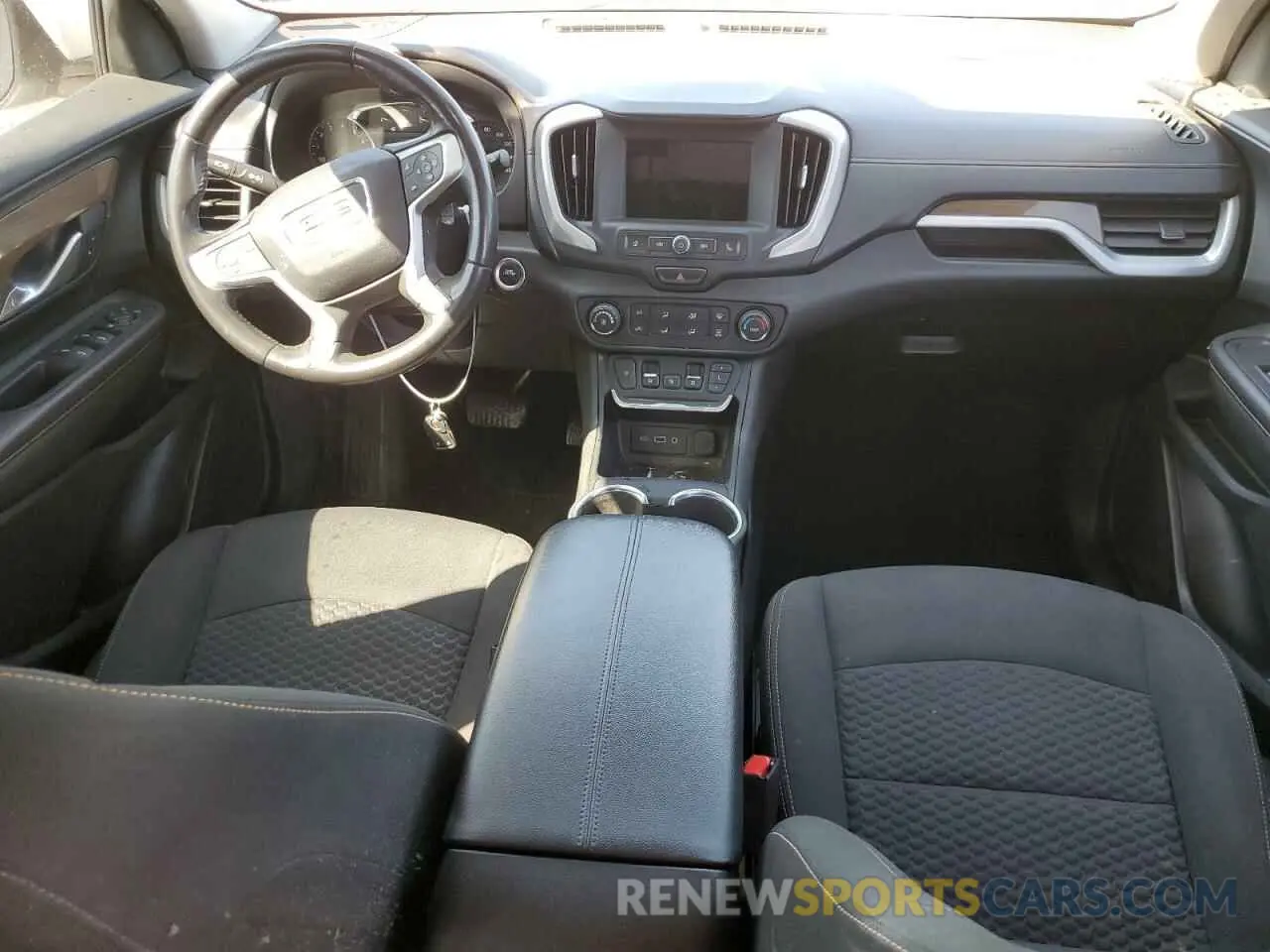 8 Photograph of a damaged car 3GKALMEV9KL183299 GMC TERRAIN 2019