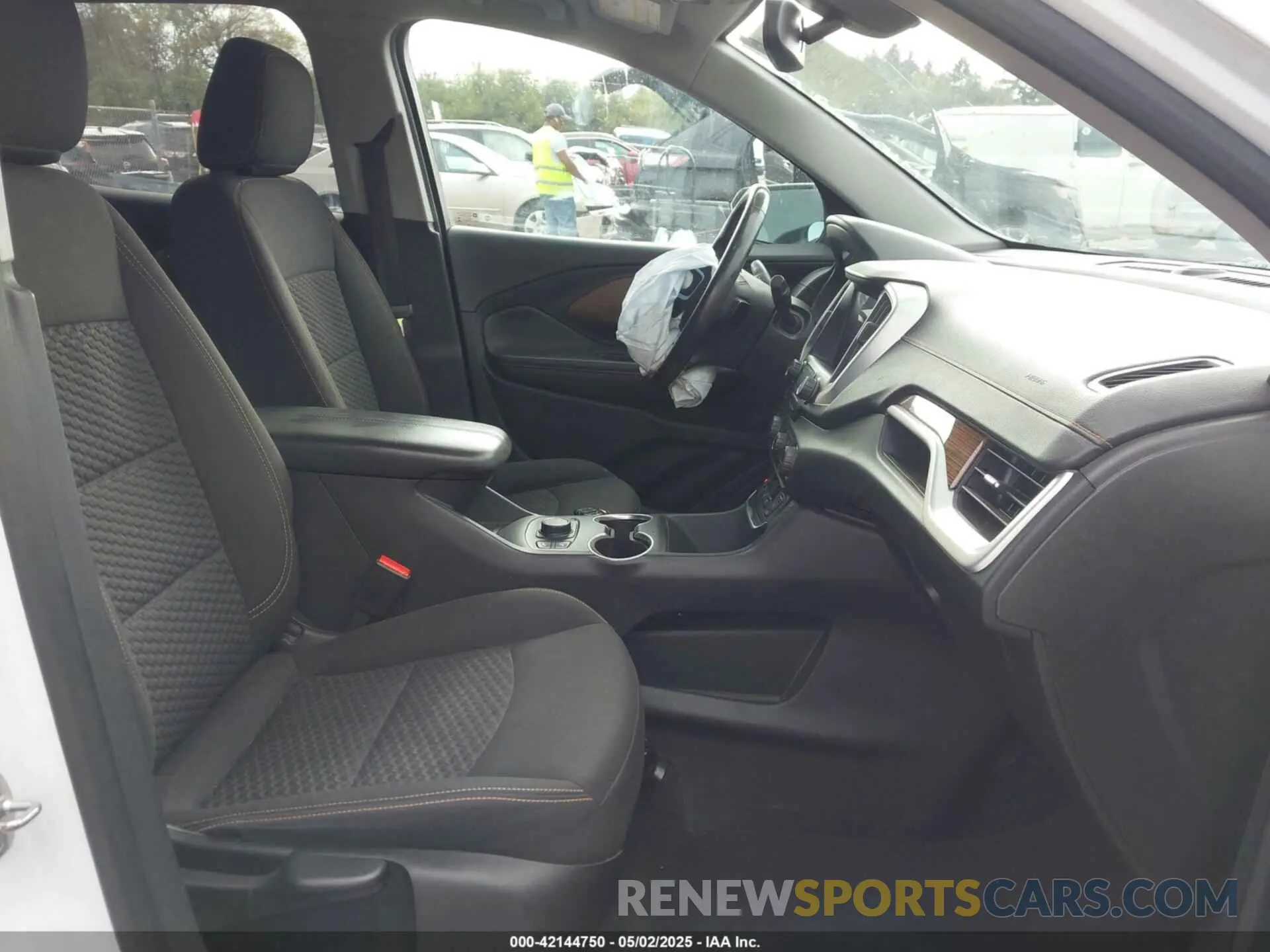 5 Photograph of a damaged car 3GKALMEV9KL288361 GMC TERRAIN 2019