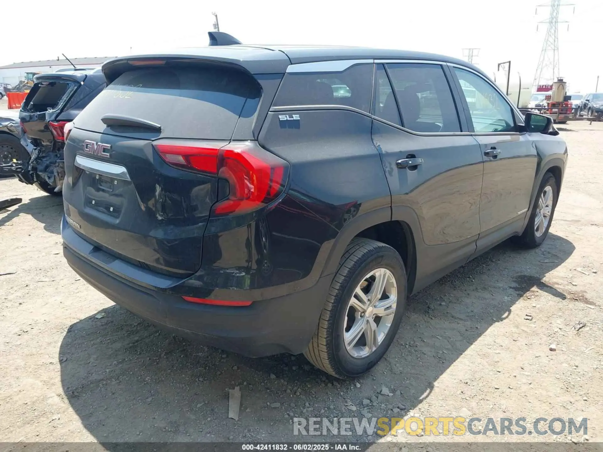 4 Photograph of a damaged car 3GKALMEV9KL368629 GMC TERRAIN 2019