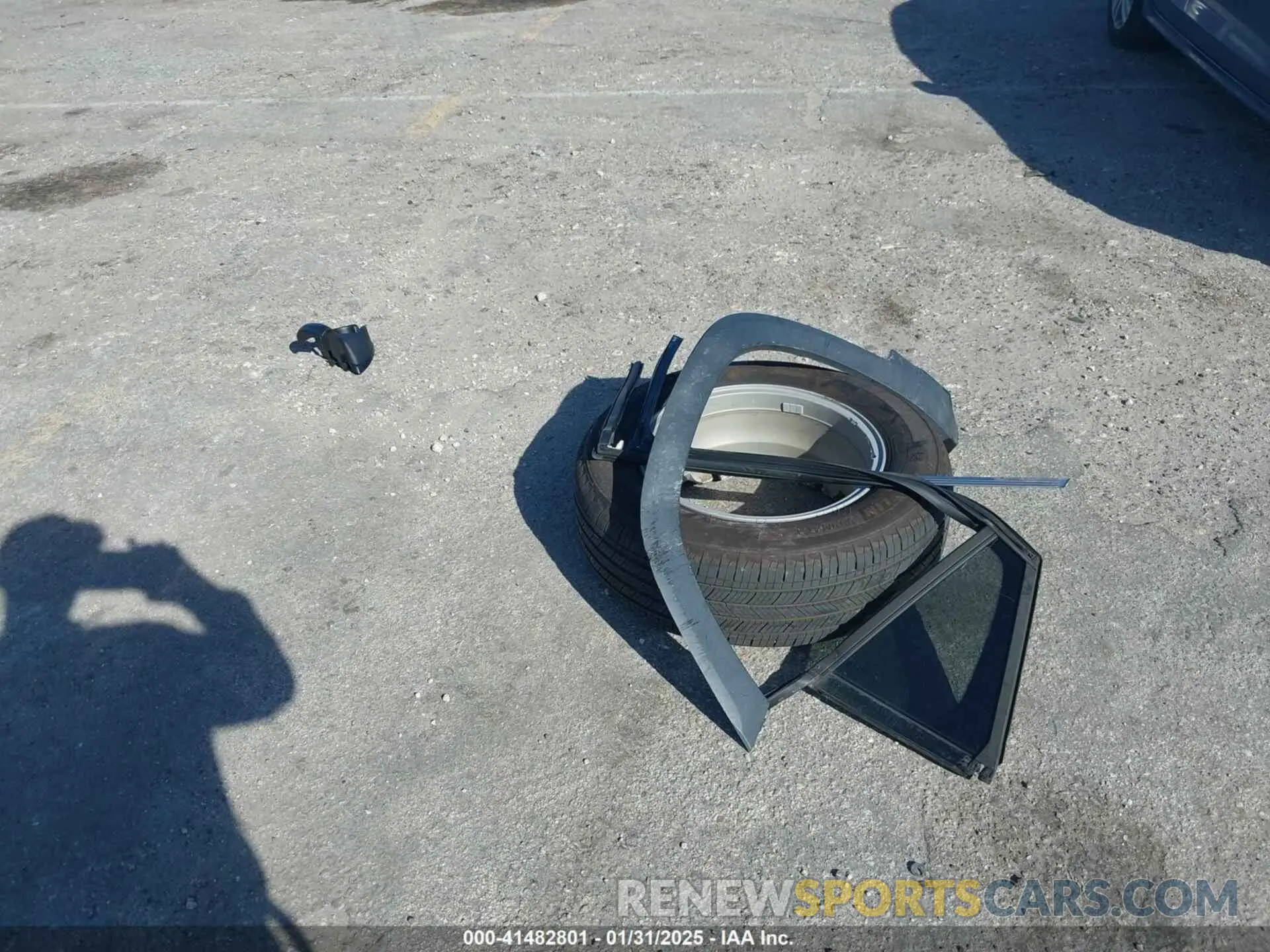 12 Photograph of a damaged car 3GKALMEVXKL390915 GMC TERRAIN 2019