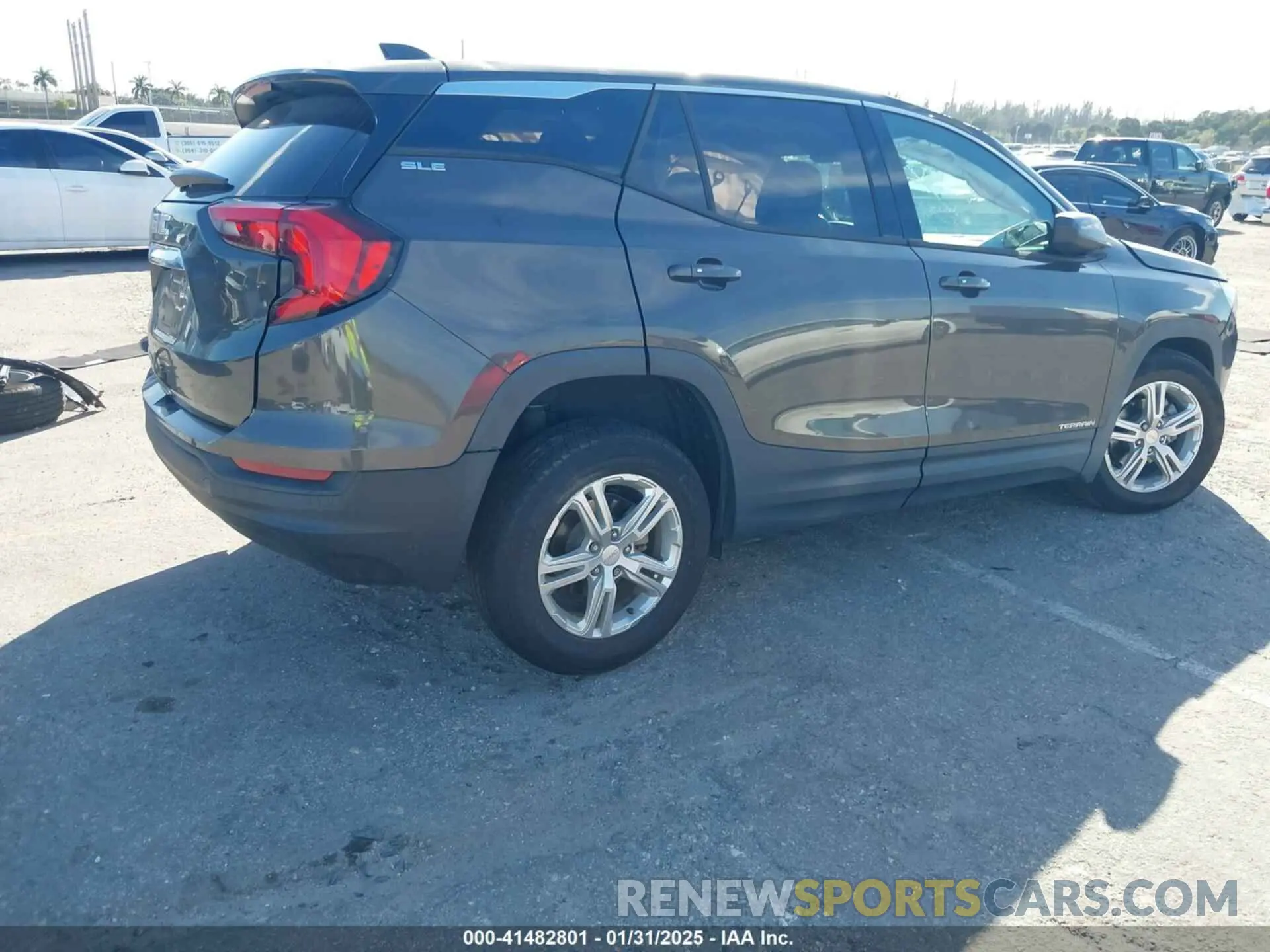 4 Photograph of a damaged car 3GKALMEVXKL390915 GMC TERRAIN 2019