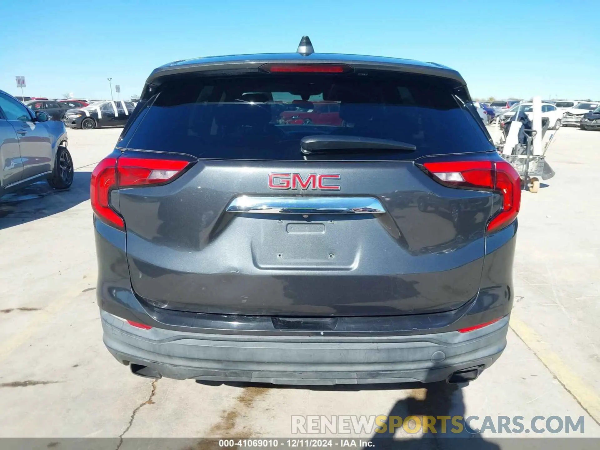 16 Photograph of a damaged car 3GKALMEX7KL185859 GMC TERRAIN 2019
