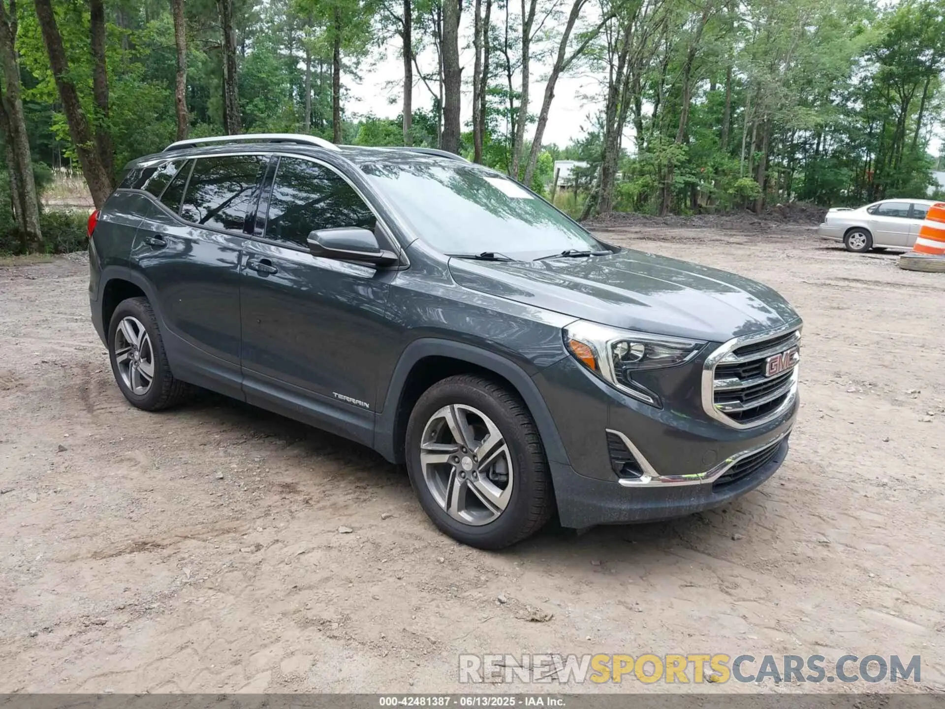 1 Photograph of a damaged car 3GKALPEV0KL304710 GMC TERRAIN 2019