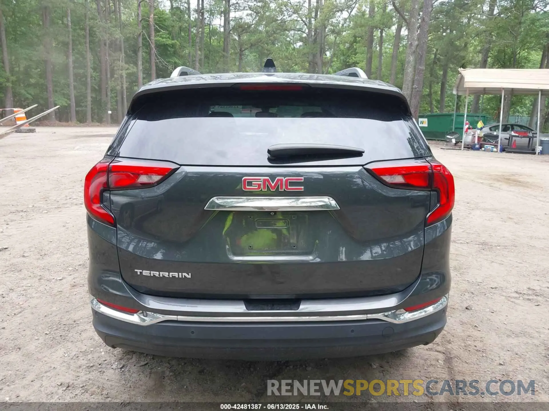 16 Photograph of a damaged car 3GKALPEV0KL304710 GMC TERRAIN 2019