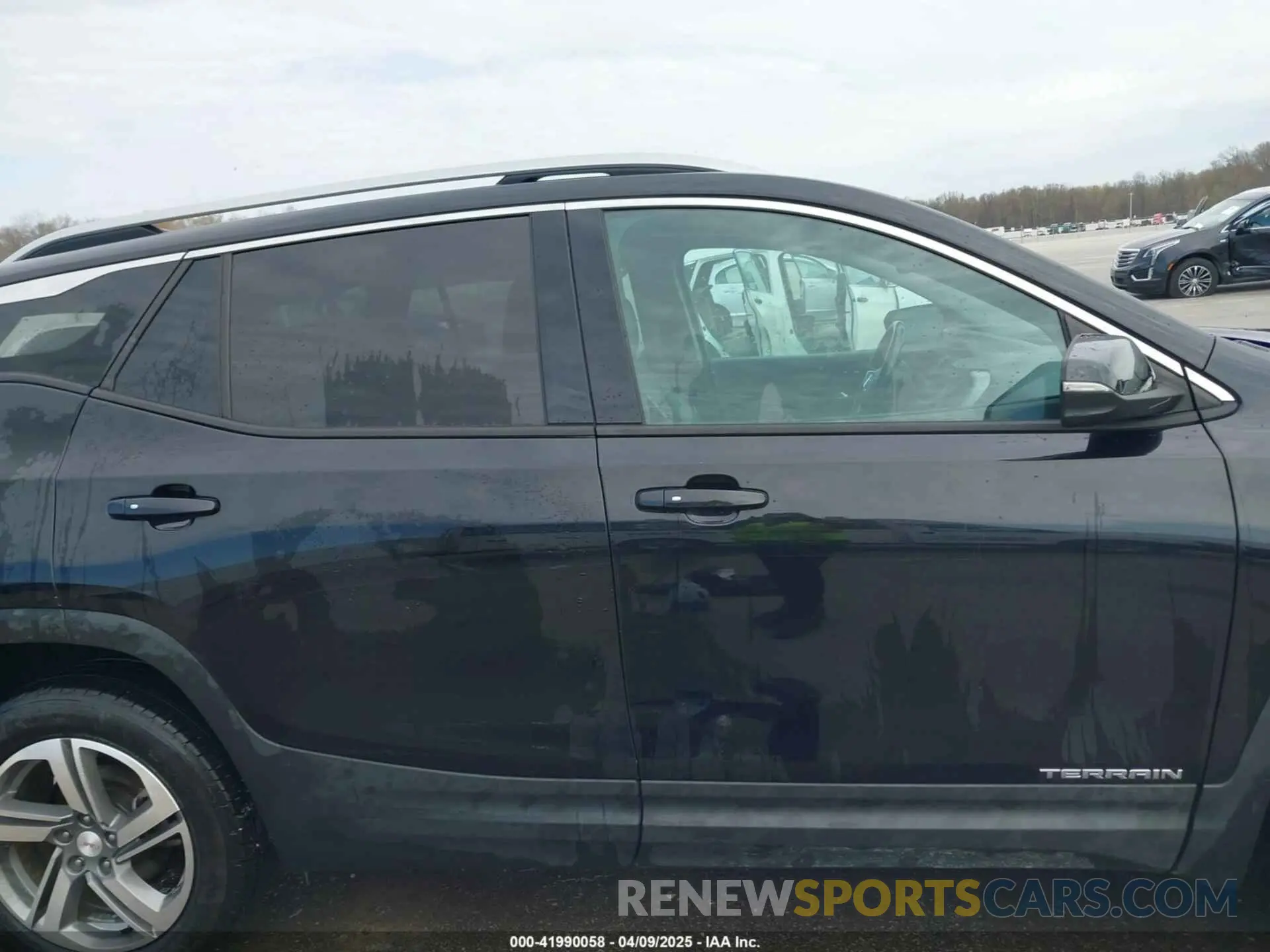 13 Photograph of a damaged car 3GKALPEV1KL239169 GMC TERRAIN 2019