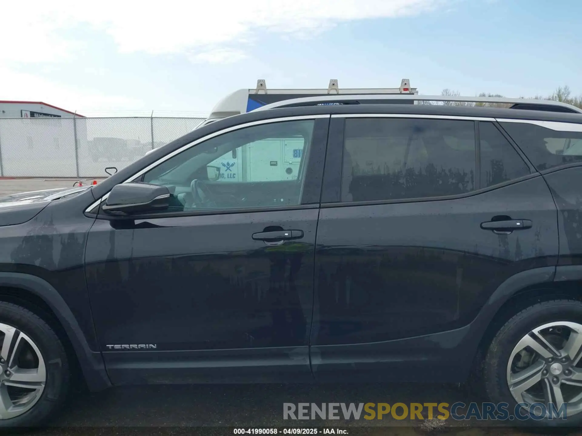 14 Photograph of a damaged car 3GKALPEV1KL239169 GMC TERRAIN 2019
