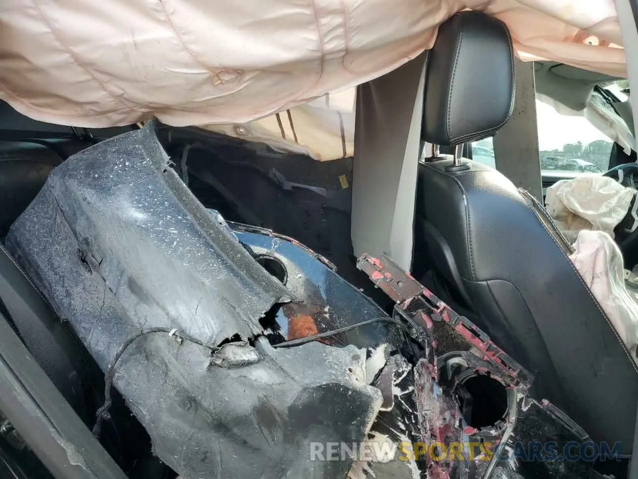 11 Photograph of a damaged car 3GKALPEV5KL122811 GMC TERRAIN 2019