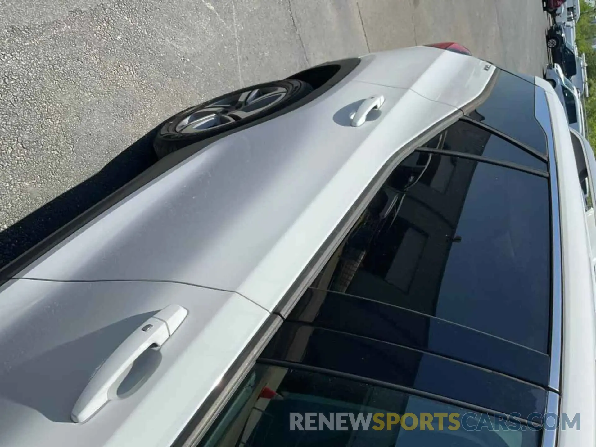 18 Photograph of a damaged car 3GKALPEV5KL302824 GMC TERRAIN 2019