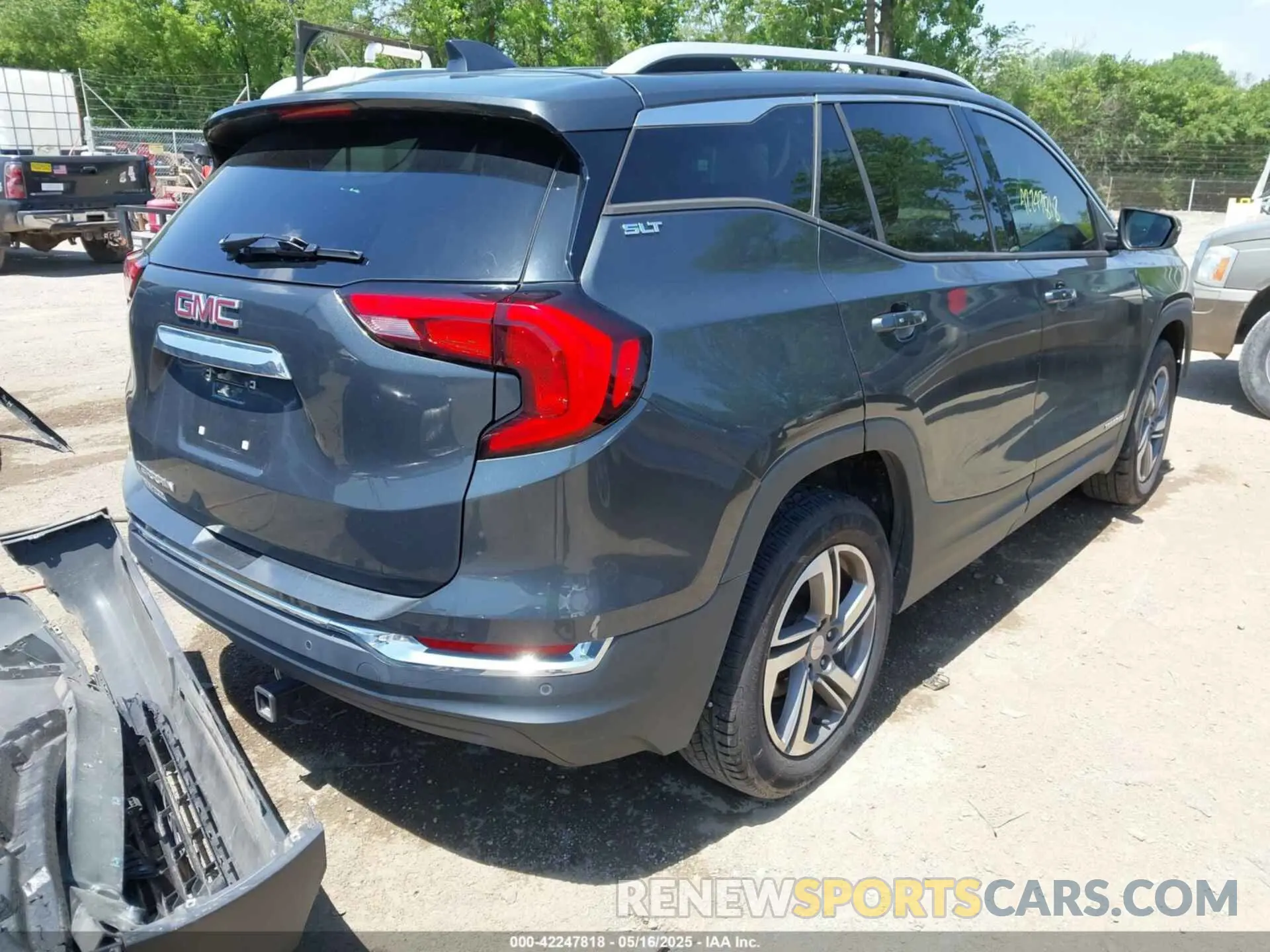 4 Photograph of a damaged car 3GKALPEV6KL146759 GMC TERRAIN 2019