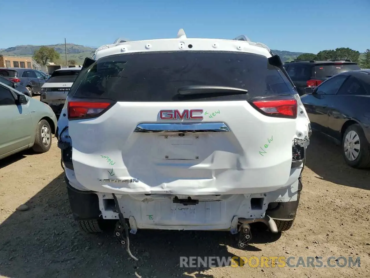 6 Photograph of a damaged car 3GKALPEV6KL235585 GMC TERRAIN 2019