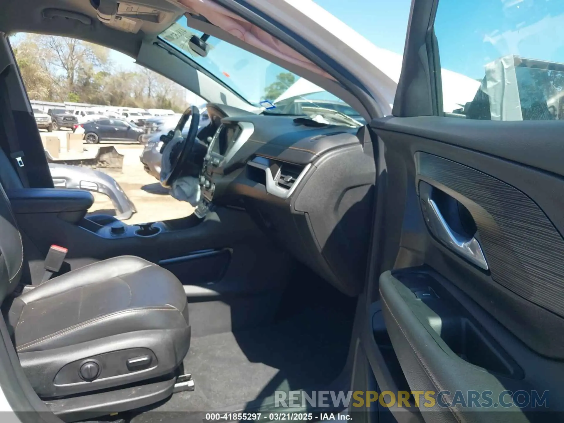 5 Photograph of a damaged car 3GKALPEV7KL125208 GMC TERRAIN 2019
