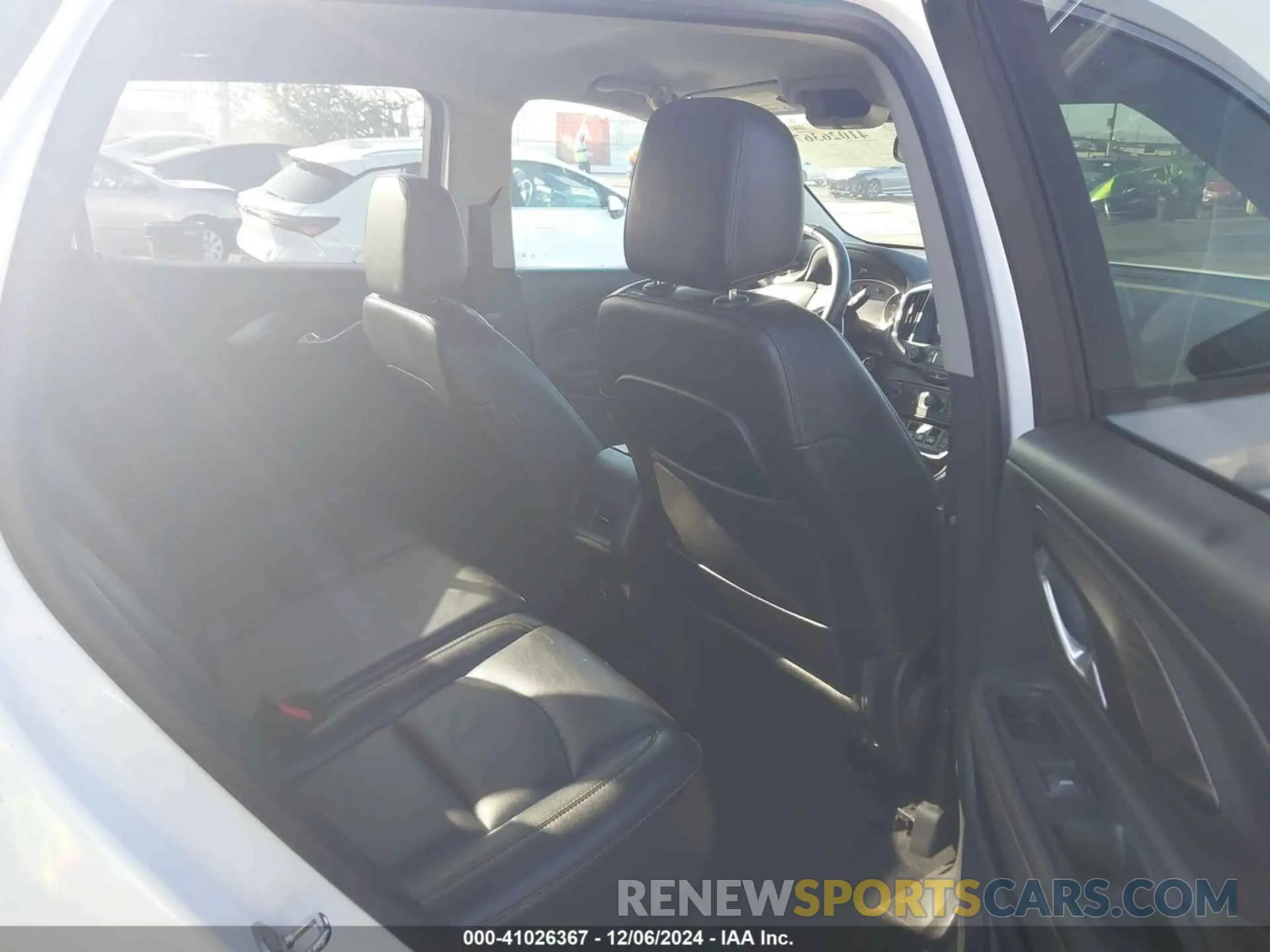 8 Photograph of a damaged car 3GKALPEV7KL220139 GMC TERRAIN 2019