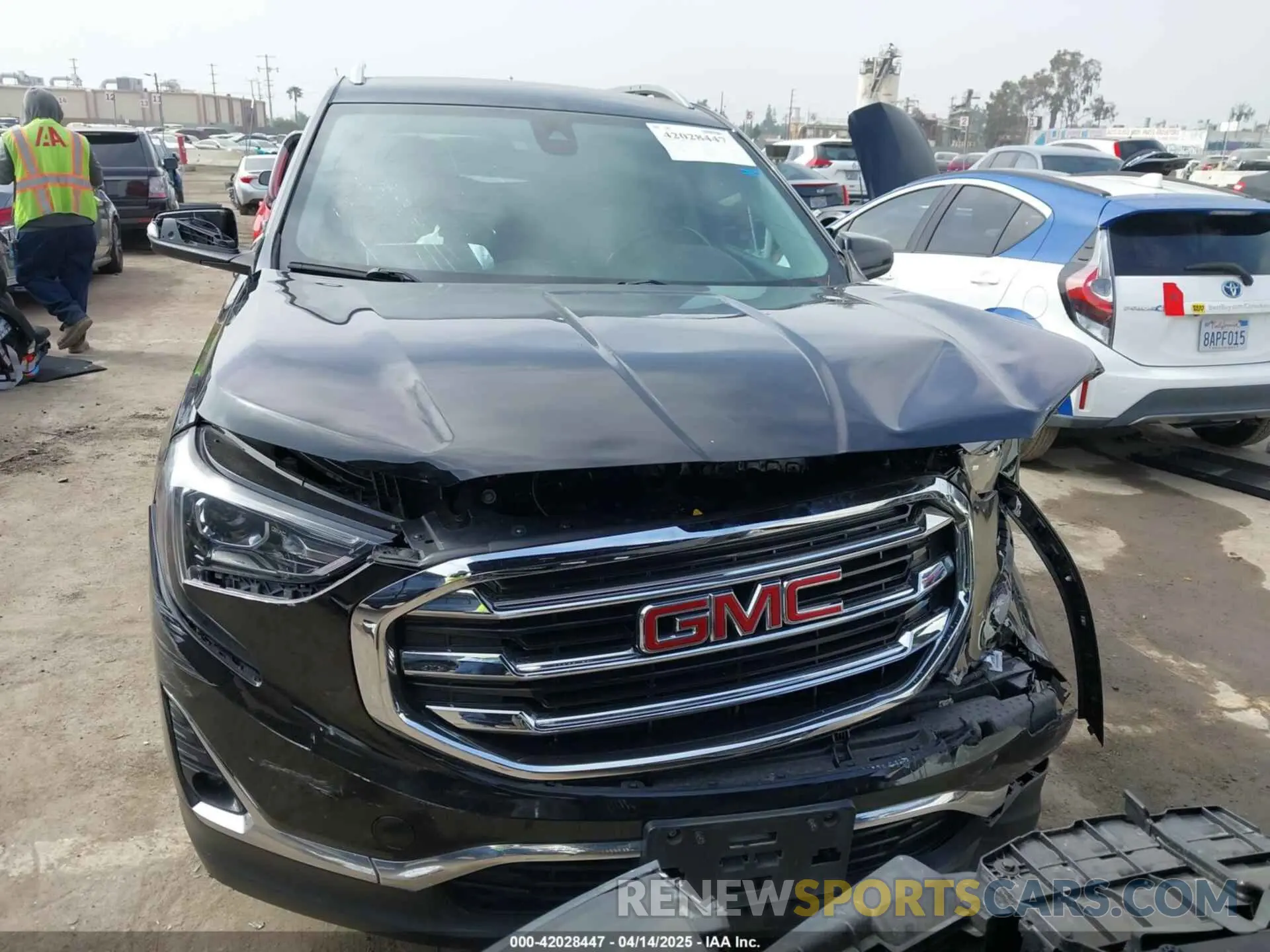 12 Photograph of a damaged car 3GKALPEV7KL345190 GMC TERRAIN 2019