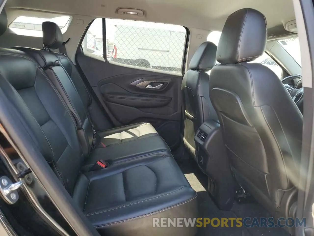 11 Photograph of a damaged car 3GKALPEV8KL249956 GMC TERRAIN 2019