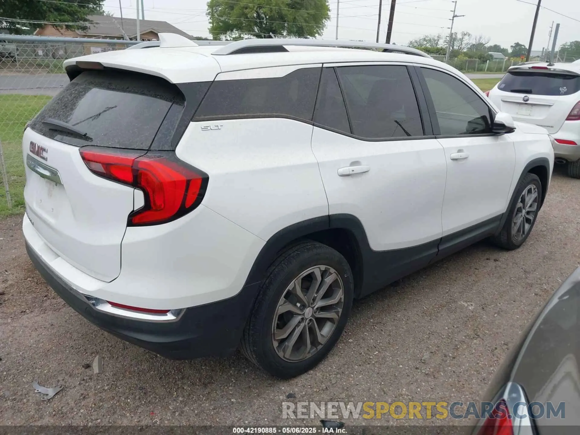 4 Photograph of a damaged car 3GKALPEVXKL174757 GMC TERRAIN 2019