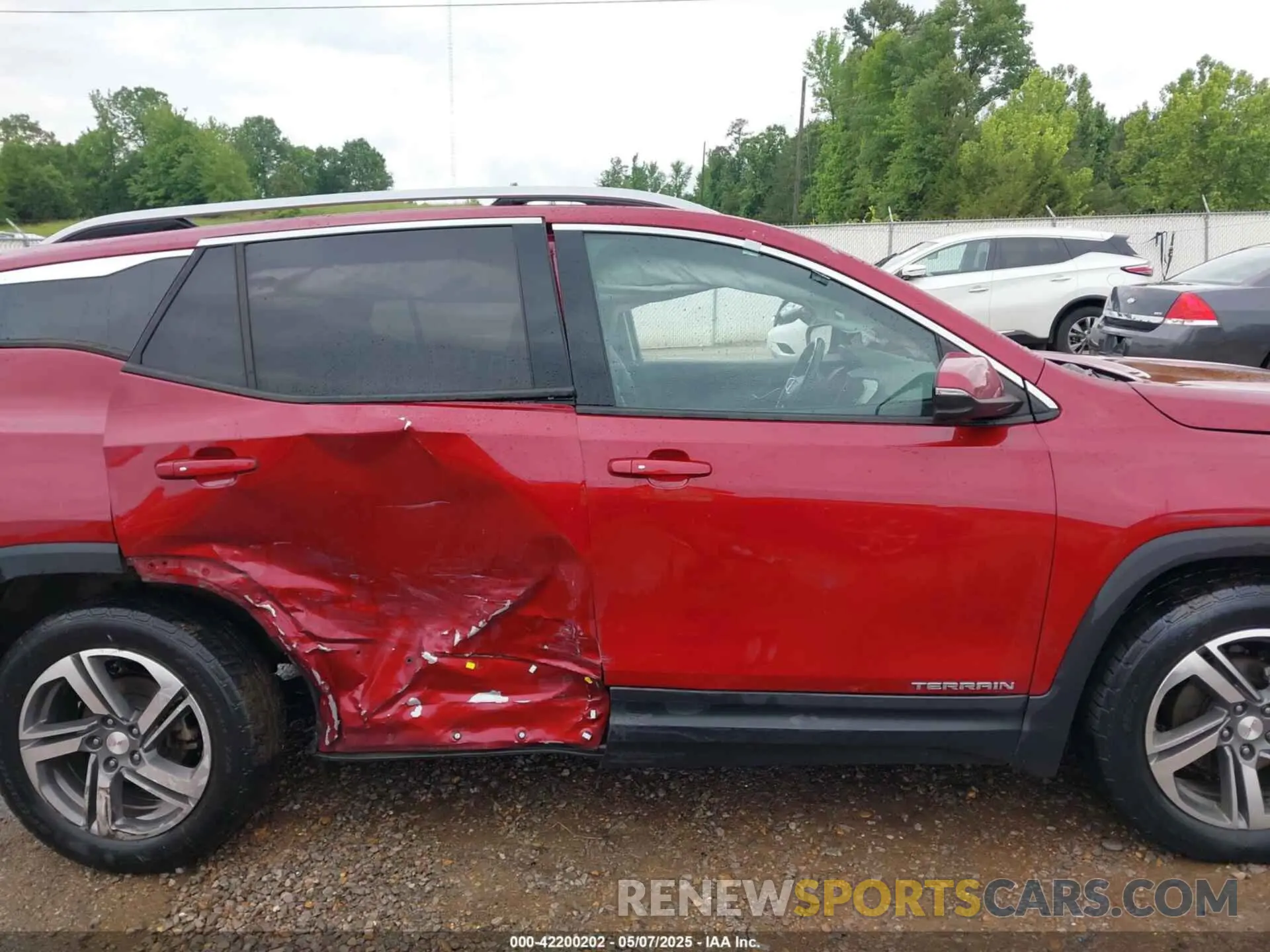 14 Photograph of a damaged car 3GKALPEVXKL308215 GMC TERRAIN 2019