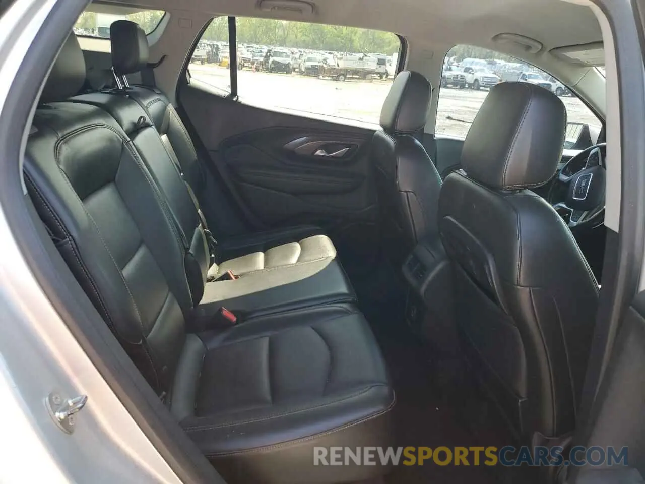 11 Photograph of a damaged car 3GKALPEX1KL183168 GMC TERRAIN 2019