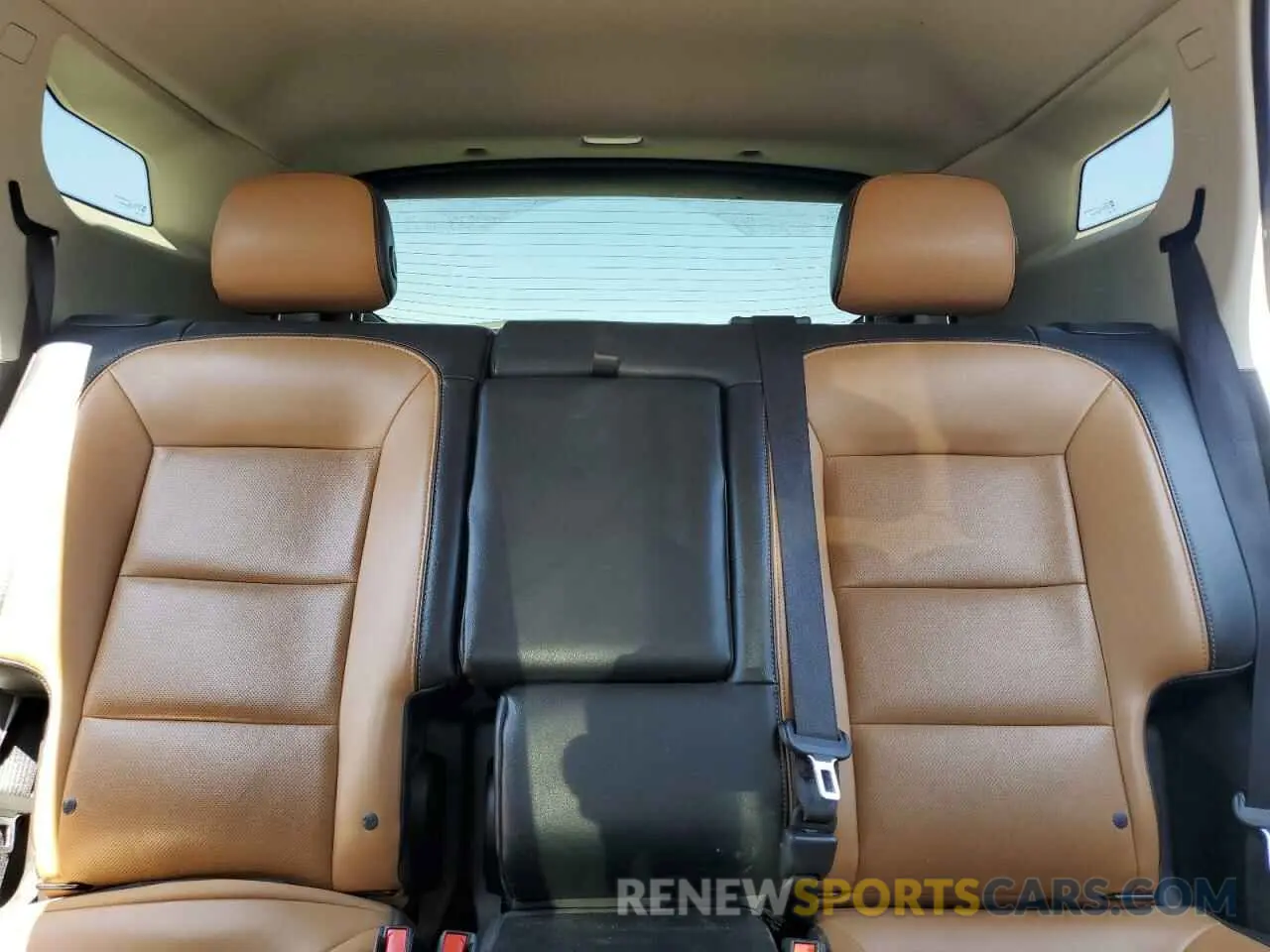 10 Photograph of a damaged car 3GKALPEX2KL165987 GMC TERRAIN 2019