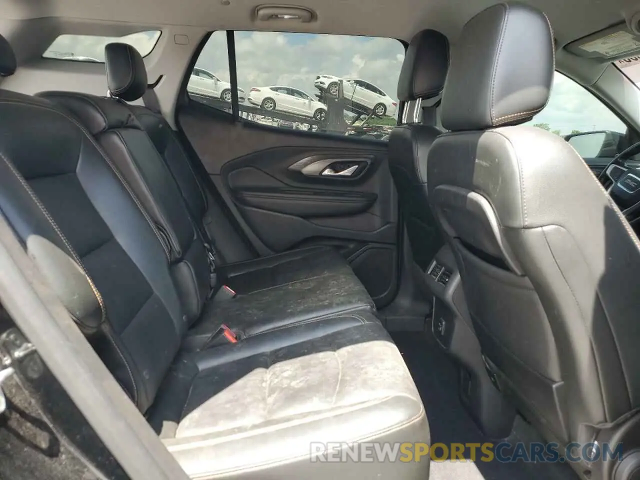 11 Photograph of a damaged car 3GKALPEX2KL179288 GMC TERRAIN 2019