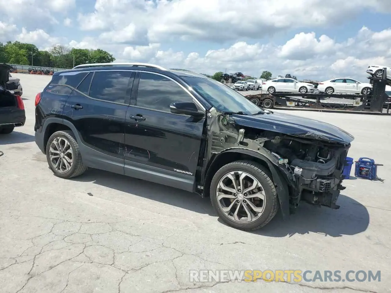 4 Photograph of a damaged car 3GKALPEX2KL179288 GMC TERRAIN 2019