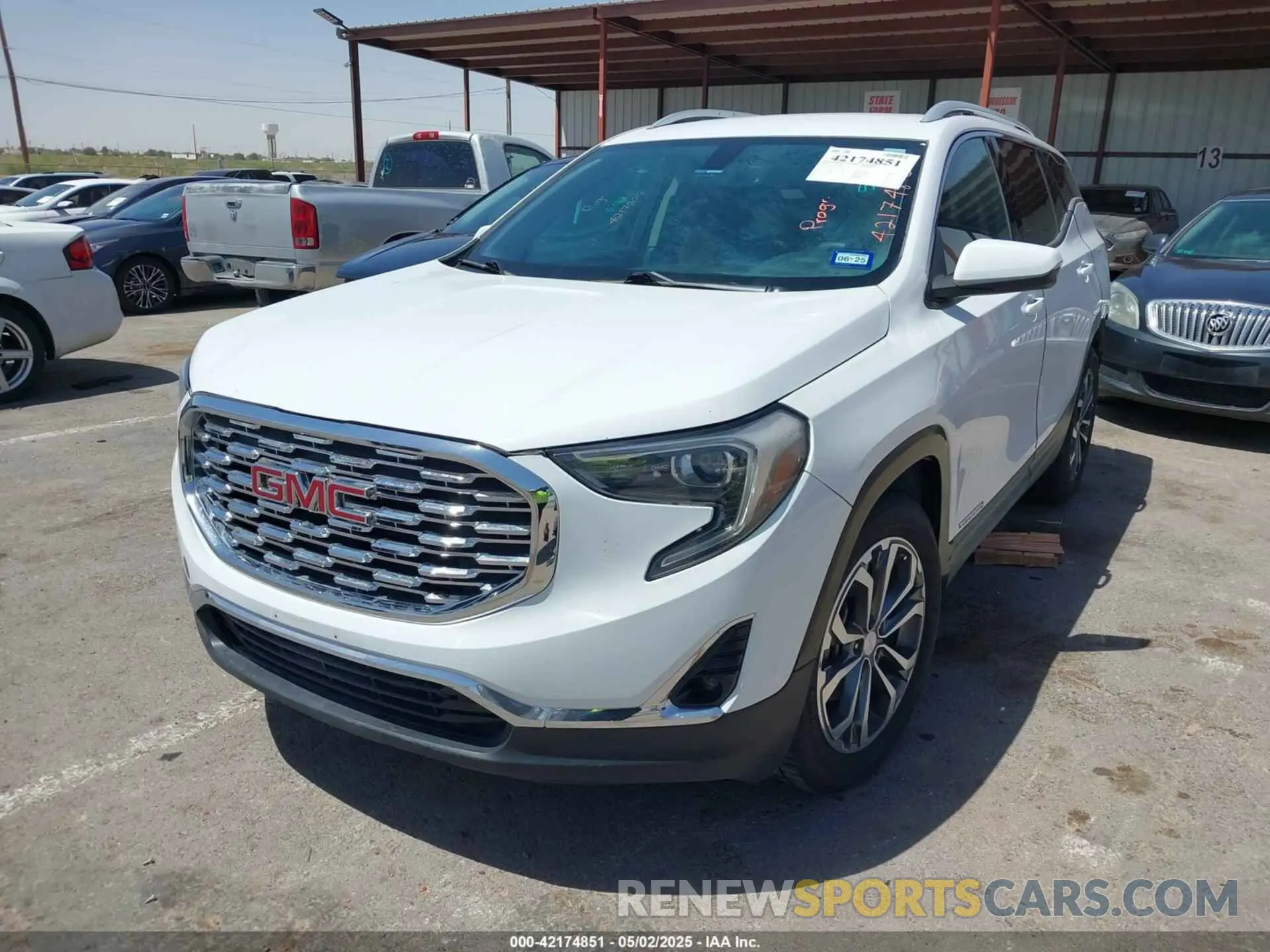 2 Photograph of a damaged car 3GKALPEX2KL198911 GMC TERRAIN 2019