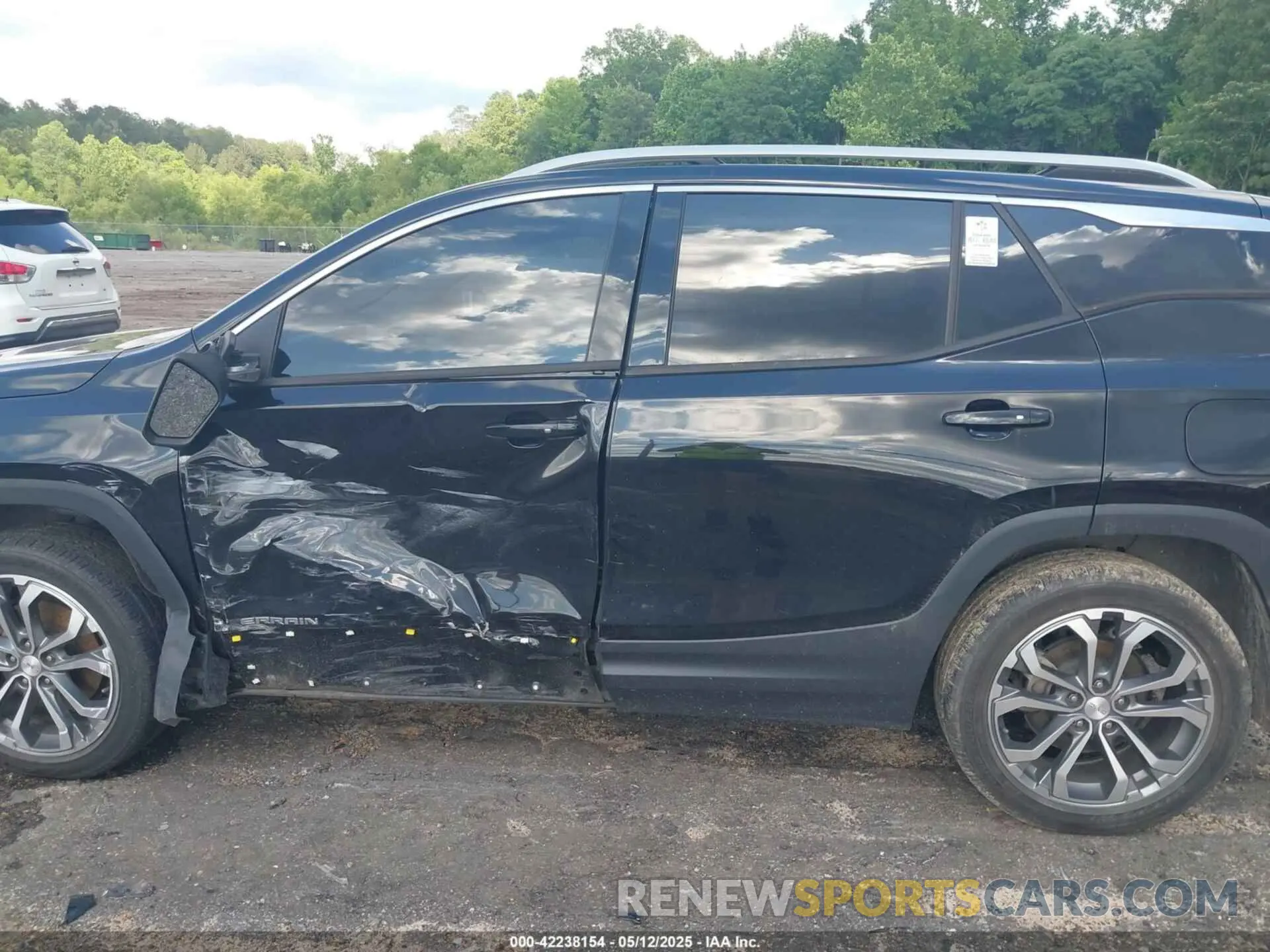 14 Photograph of a damaged car 3GKALPEX3KL297642 GMC TERRAIN 2019