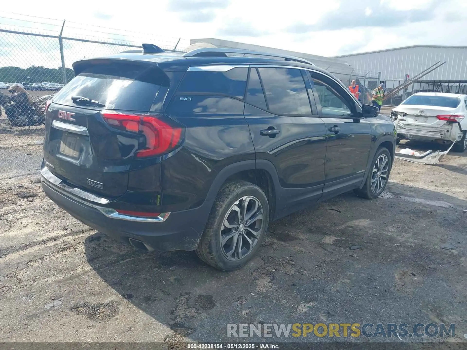 4 Photograph of a damaged car 3GKALPEX3KL297642 GMC TERRAIN 2019