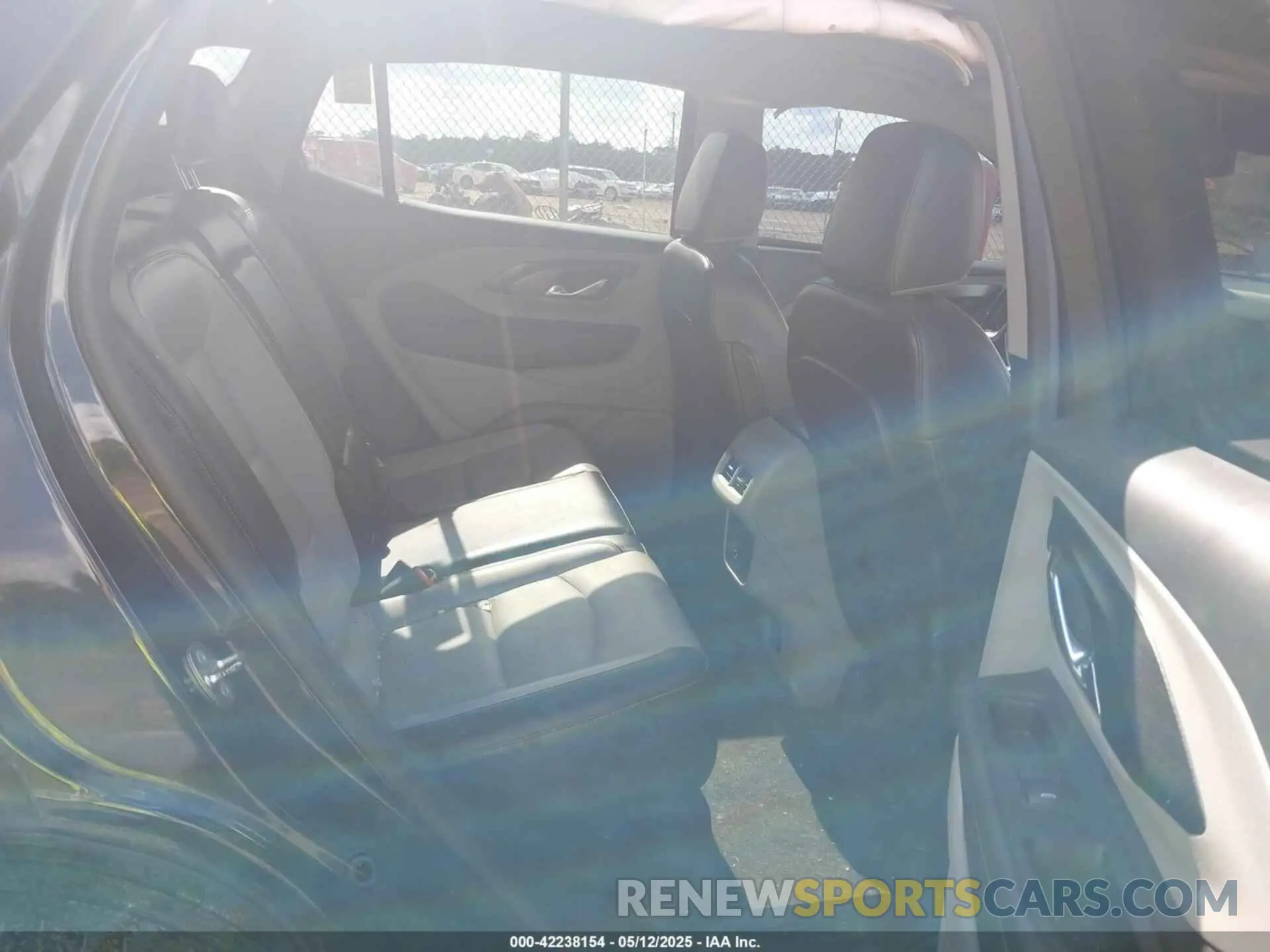 8 Photograph of a damaged car 3GKALPEX3KL297642 GMC TERRAIN 2019