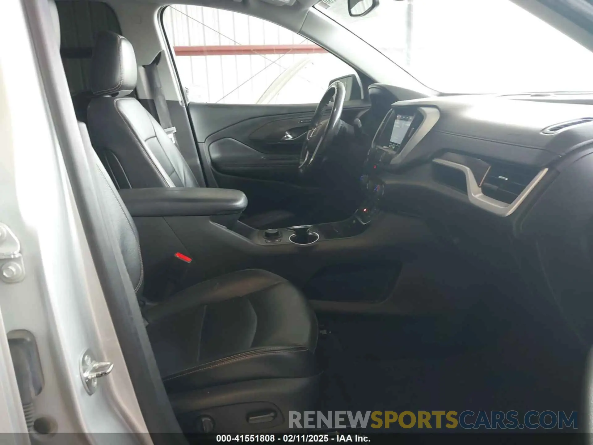 5 Photograph of a damaged car 3GKALPEX4KL181561 GMC TERRAIN 2019