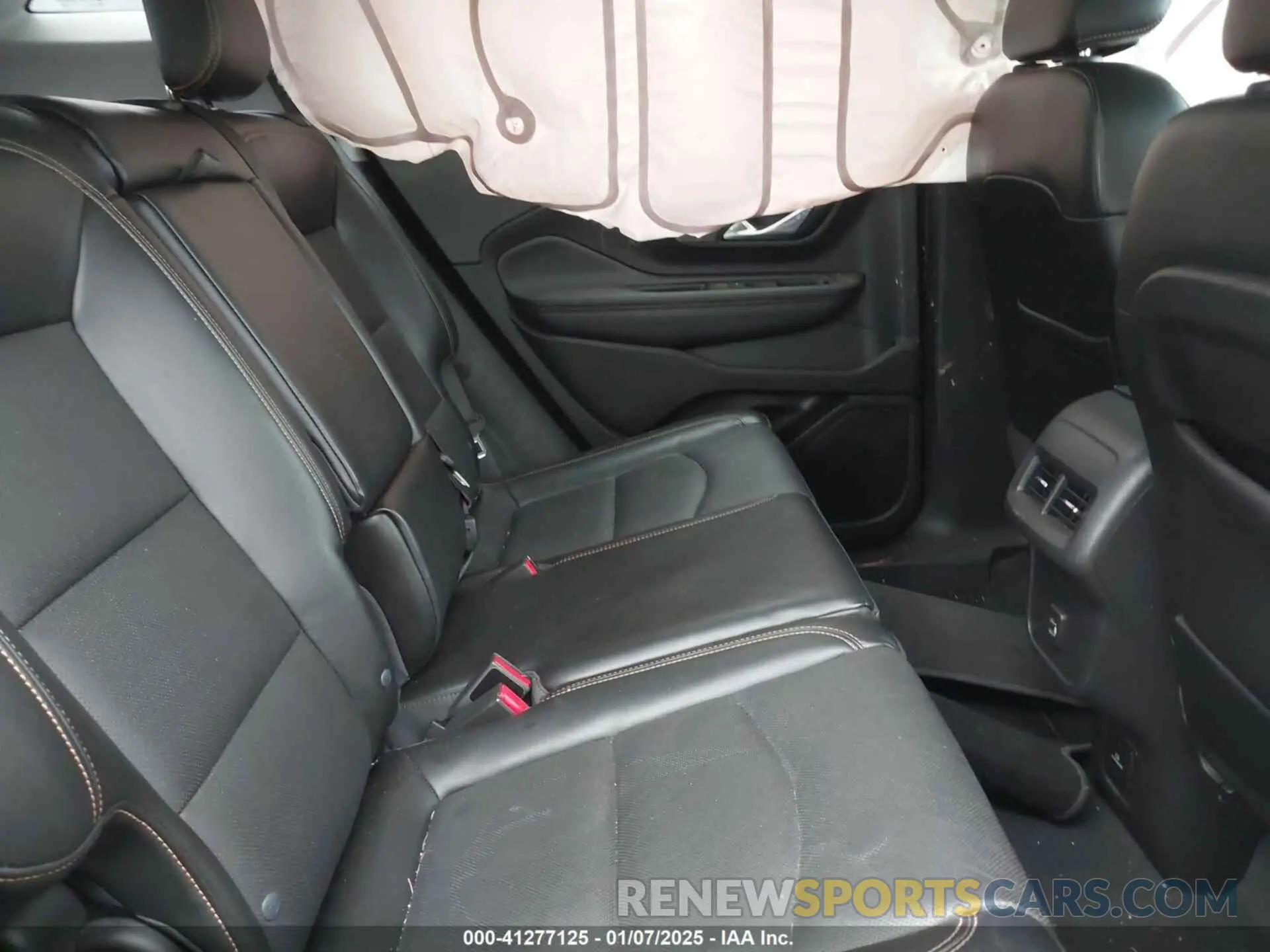 8 Photograph of a damaged car 3GKALPEX6KL372902 GMC TERRAIN 2019