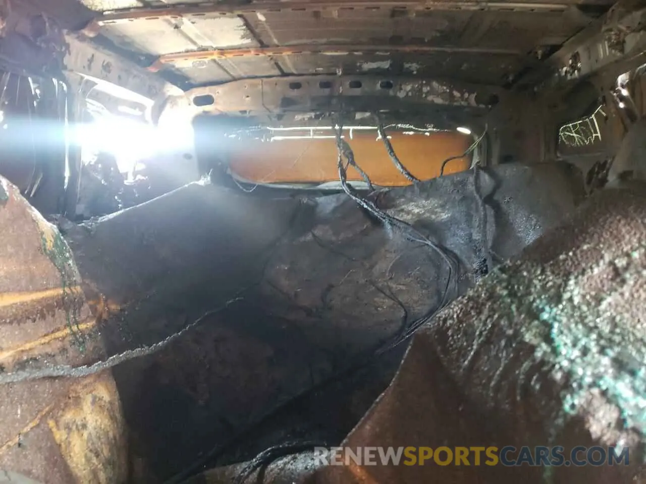 10 Photograph of a damaged car 3GKALPEX9KL373476 GMC TERRAIN 2019