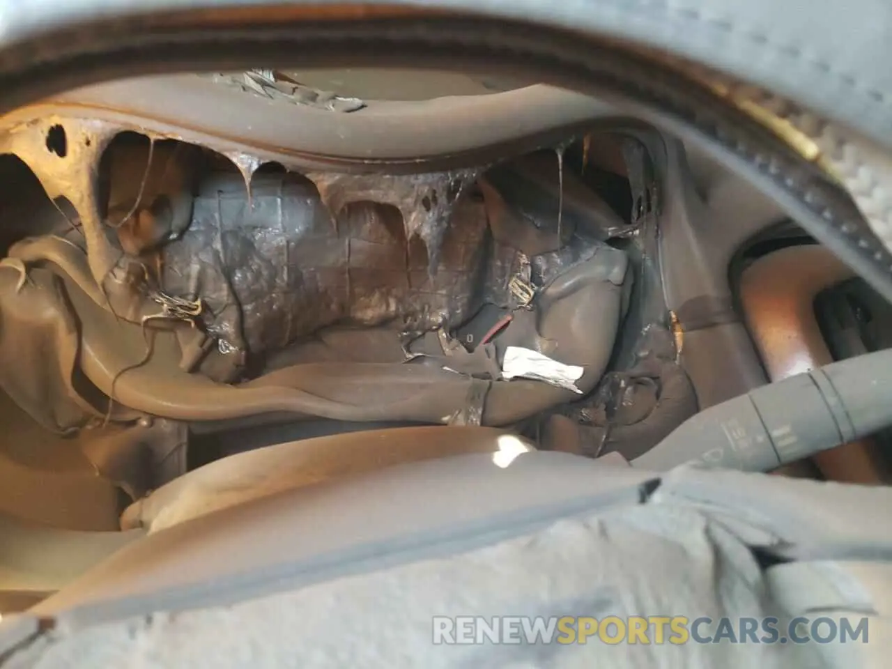 9 Photograph of a damaged car 3GKALPEX9KL373476 GMC TERRAIN 2019