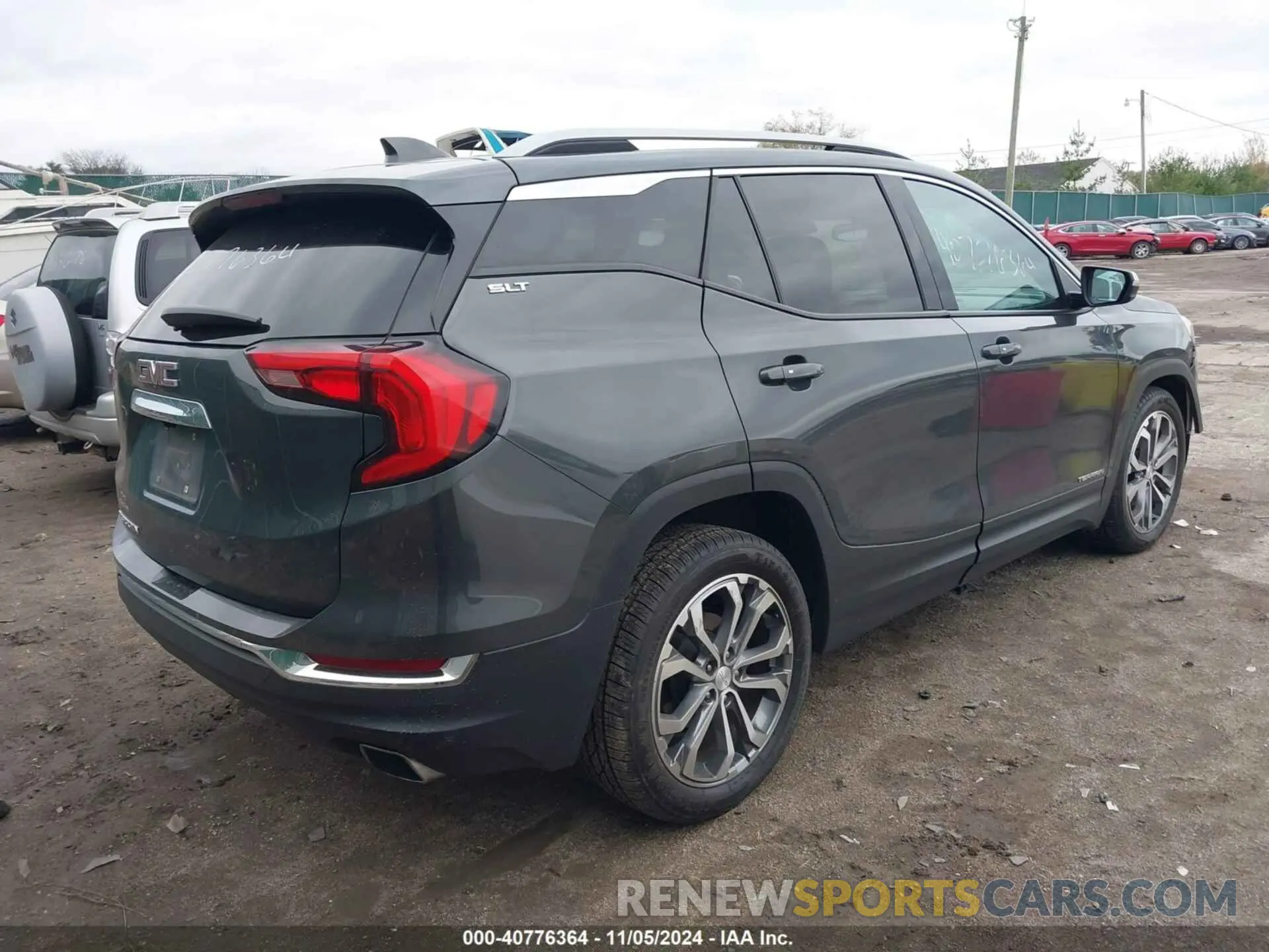 4 Photograph of a damaged car 3GKALPEXXKL380534 GMC TERRAIN 2019