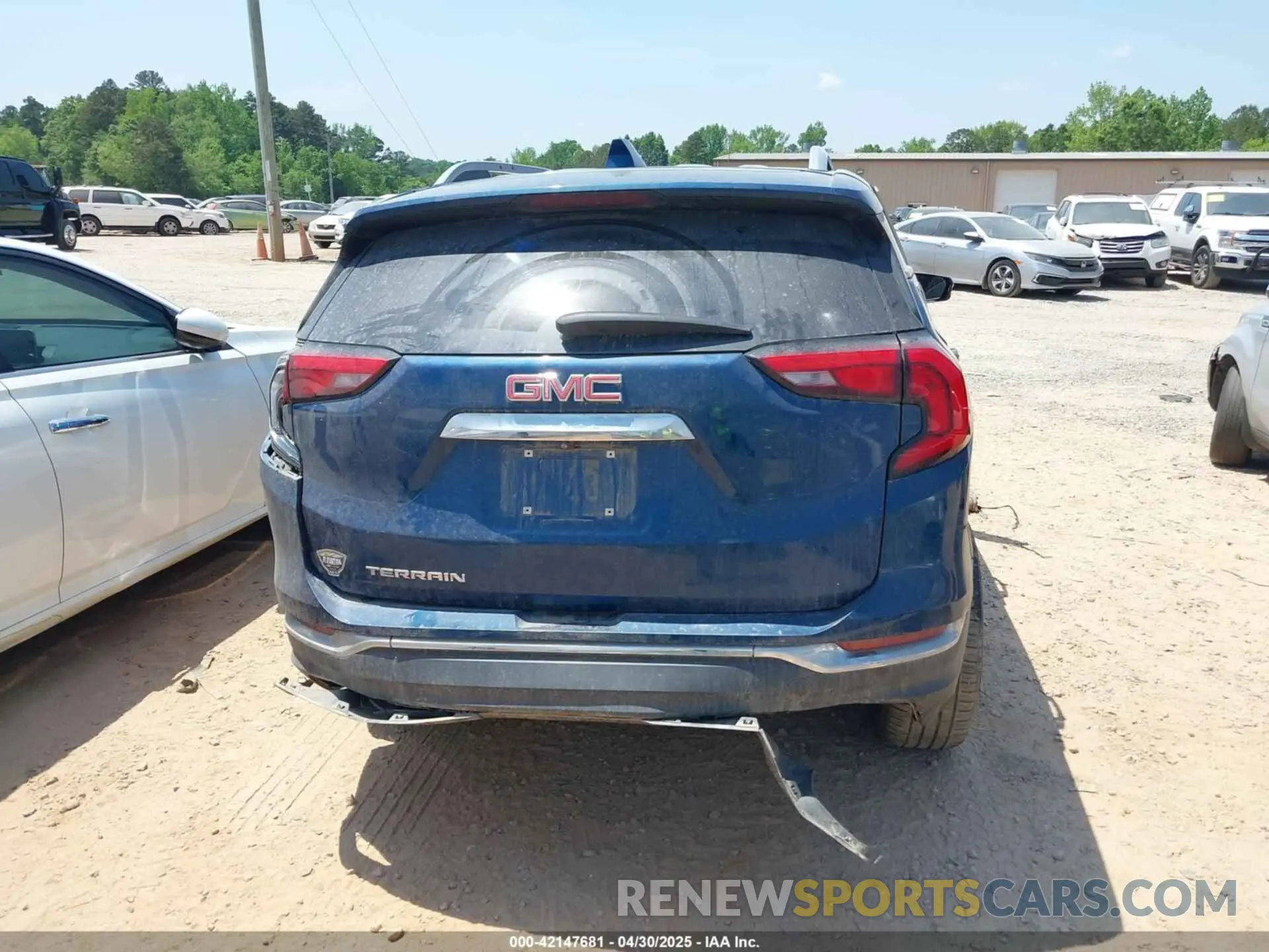 15 Photograph of a damaged car 3GKALPEXXKL384695 GMC TERRAIN 2019