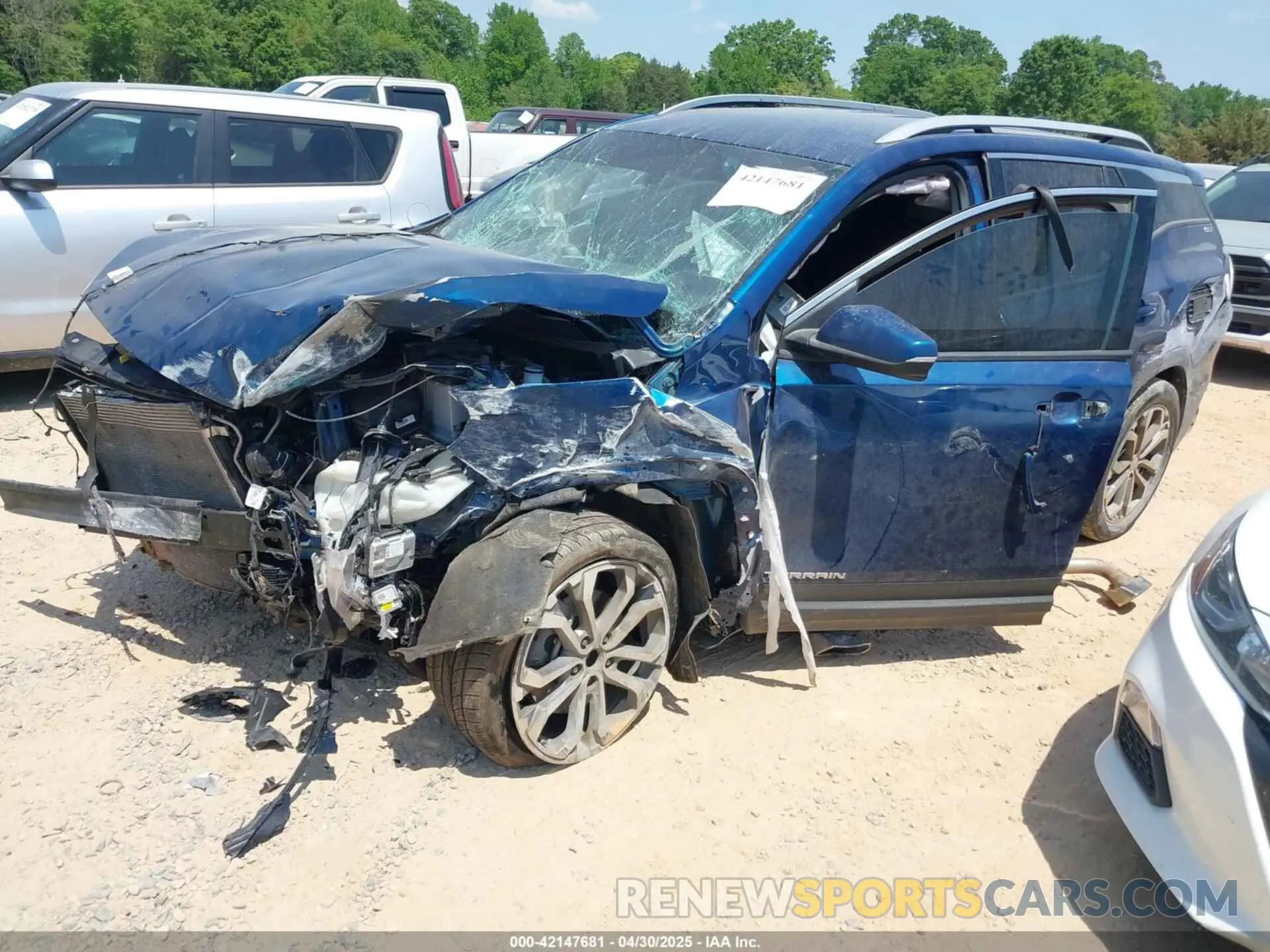 2 Photograph of a damaged car 3GKALPEXXKL384695 GMC TERRAIN 2019