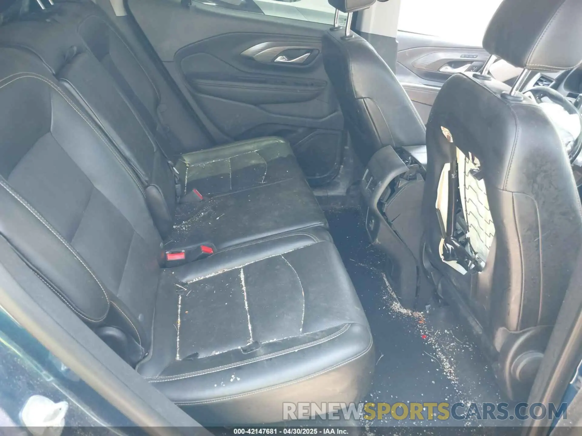 8 Photograph of a damaged car 3GKALPEXXKL384695 GMC TERRAIN 2019