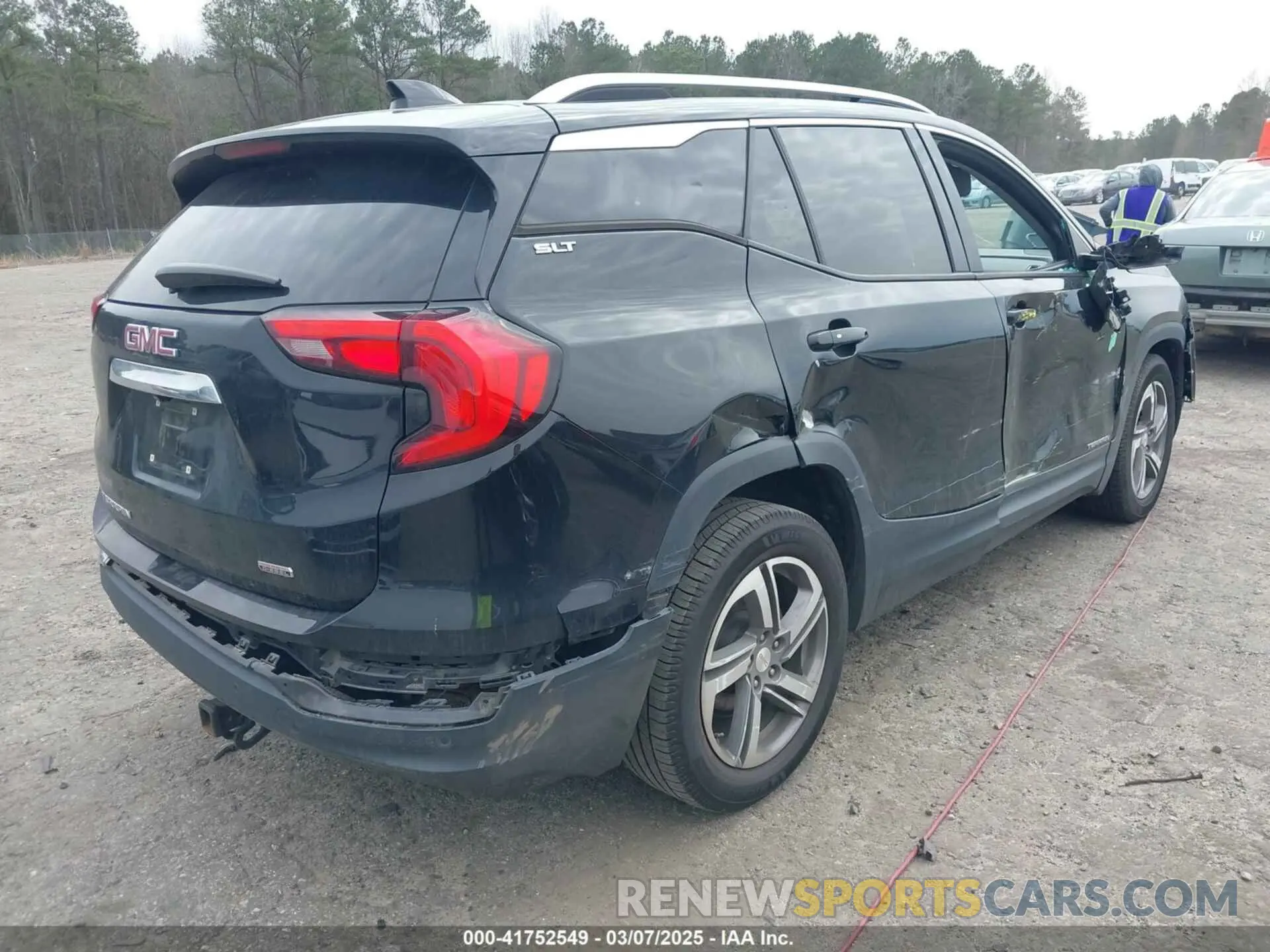 4 Photograph of a damaged car 3GKALREU6KL255578 GMC TERRAIN 2019