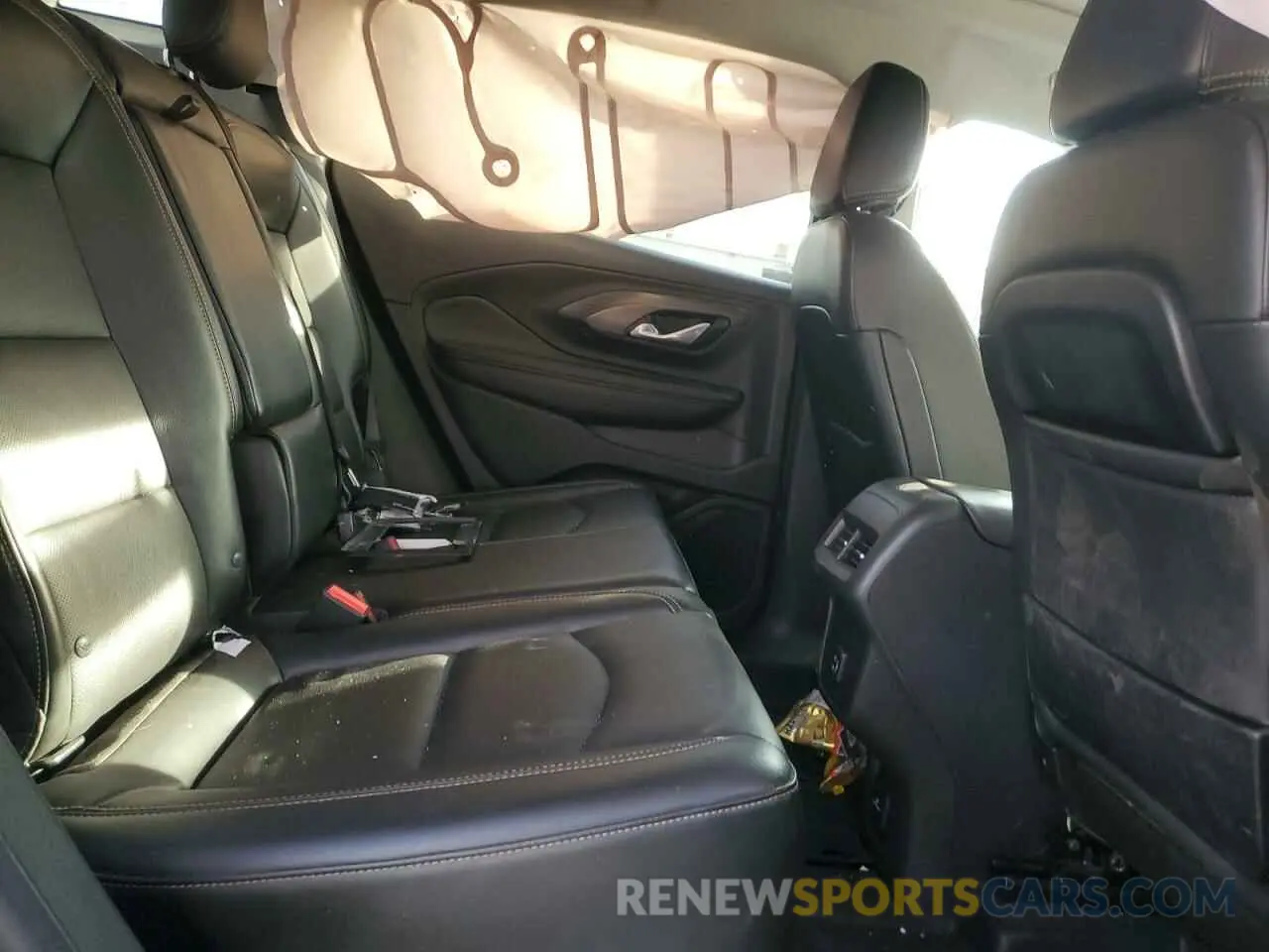 11 Photograph of a damaged car 3GKALREU7KL260983 GMC TERRAIN 2019
