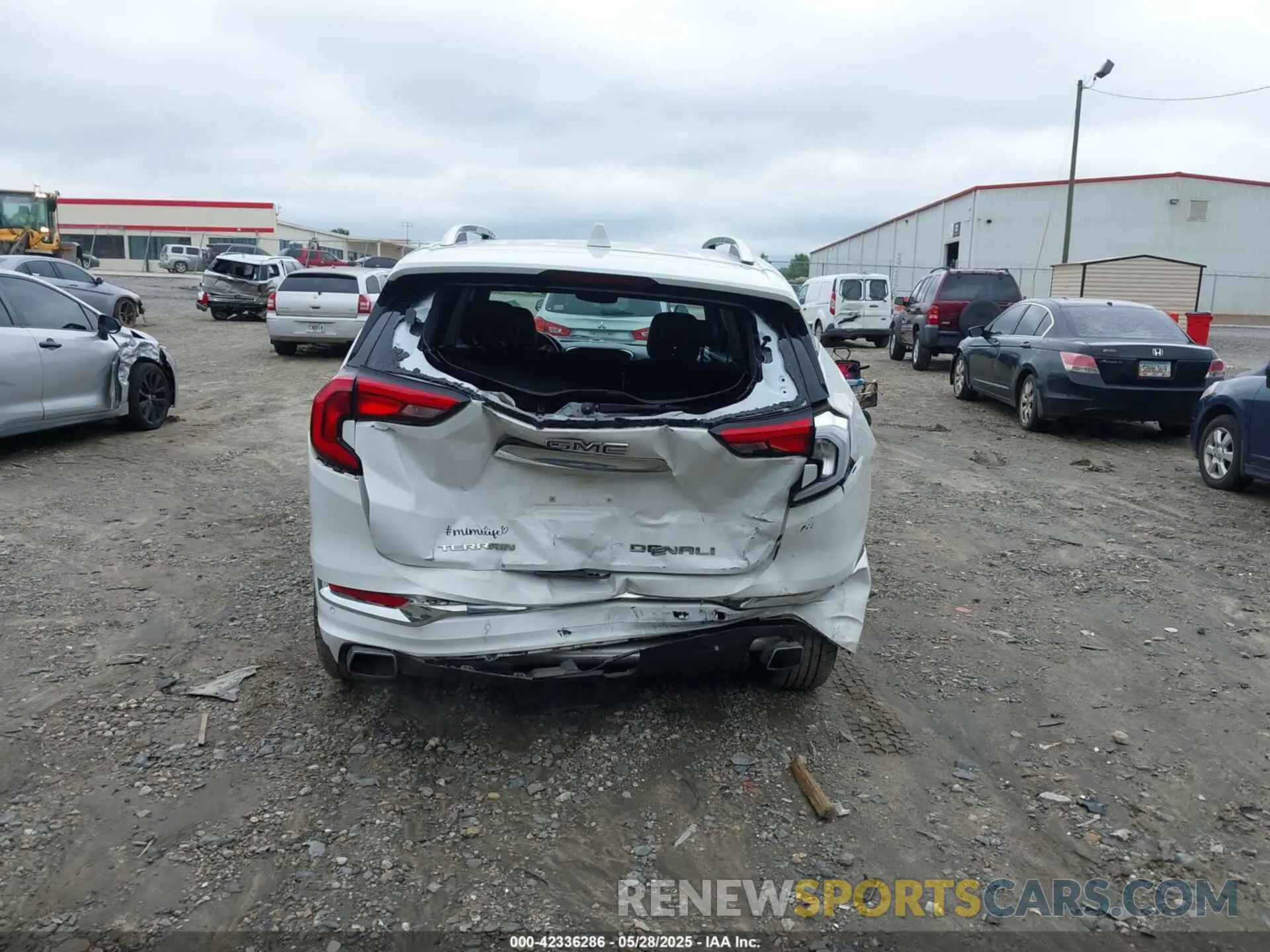 17 Photograph of a damaged car 3GKALSEX0KL305358 GMC TERRAIN 2019