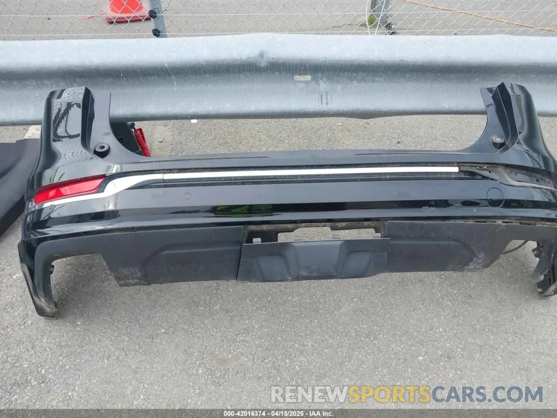 12 Photograph of a damaged car 3GKALSEX3KL123685 GMC TERRAIN 2019