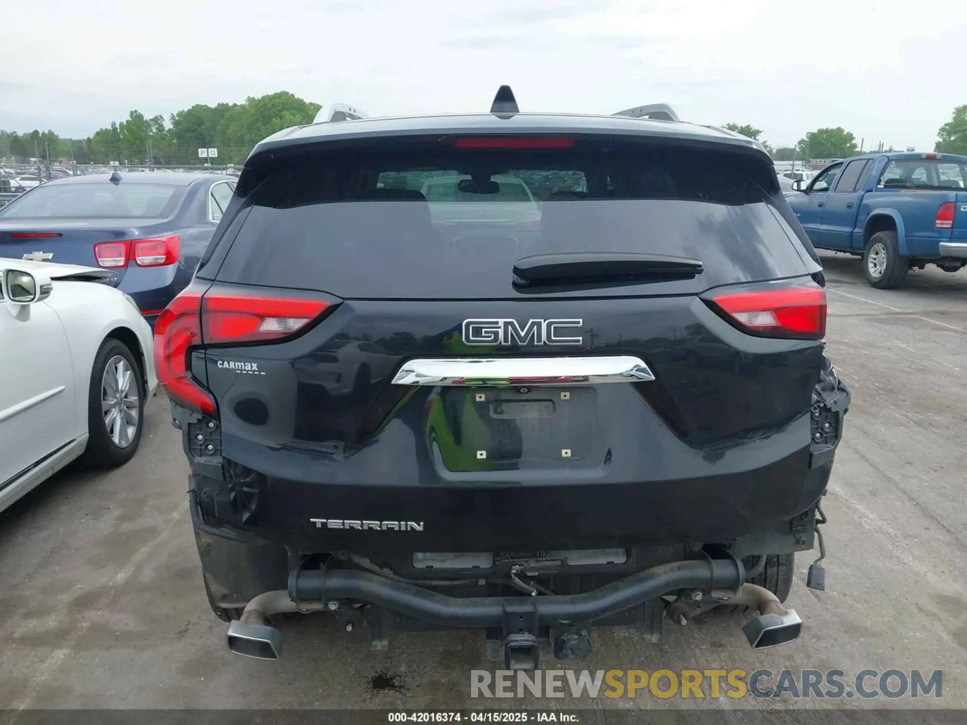 17 Photograph of a damaged car 3GKALSEX3KL123685 GMC TERRAIN 2019