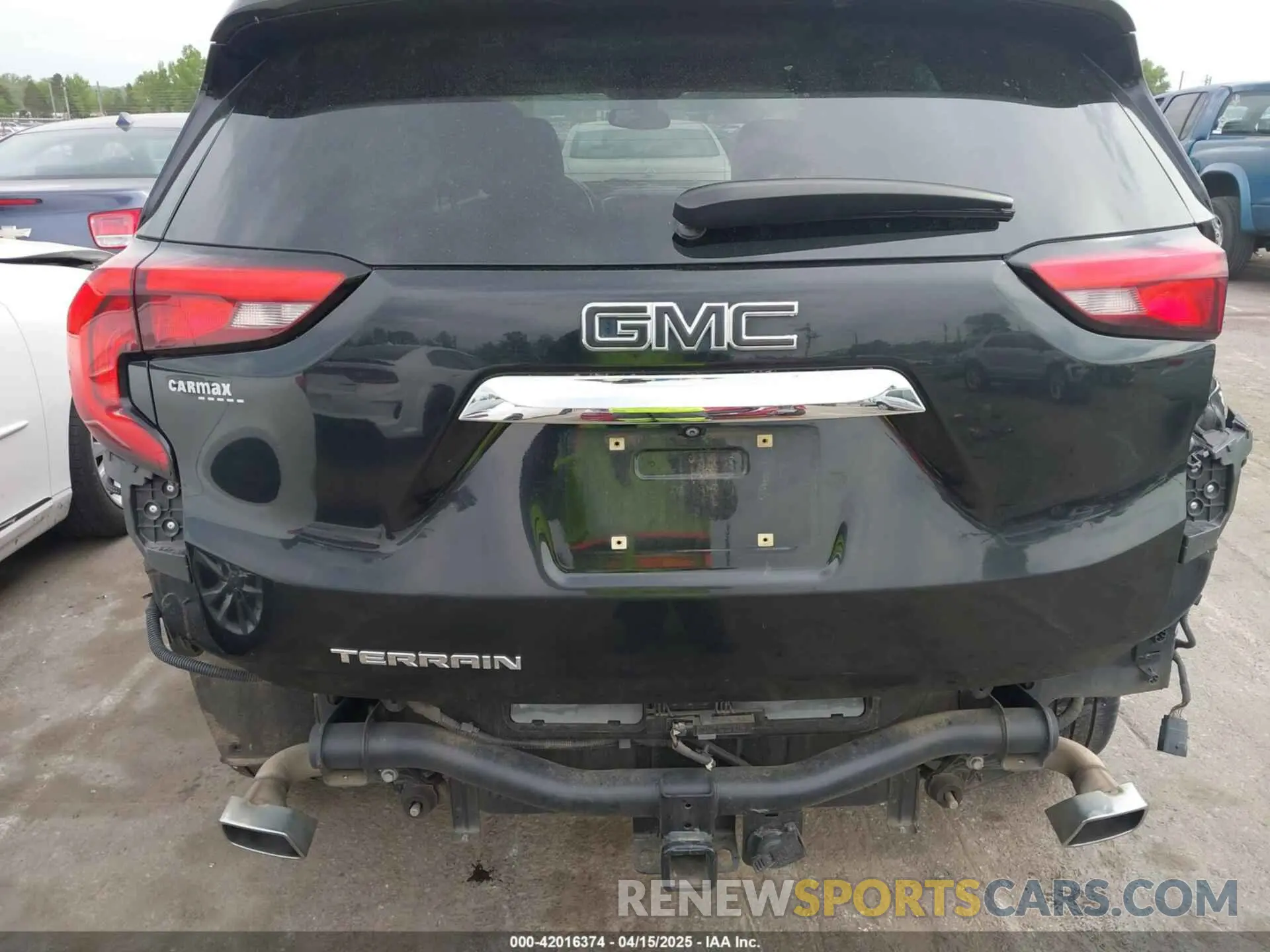 18 Photograph of a damaged car 3GKALSEX3KL123685 GMC TERRAIN 2019