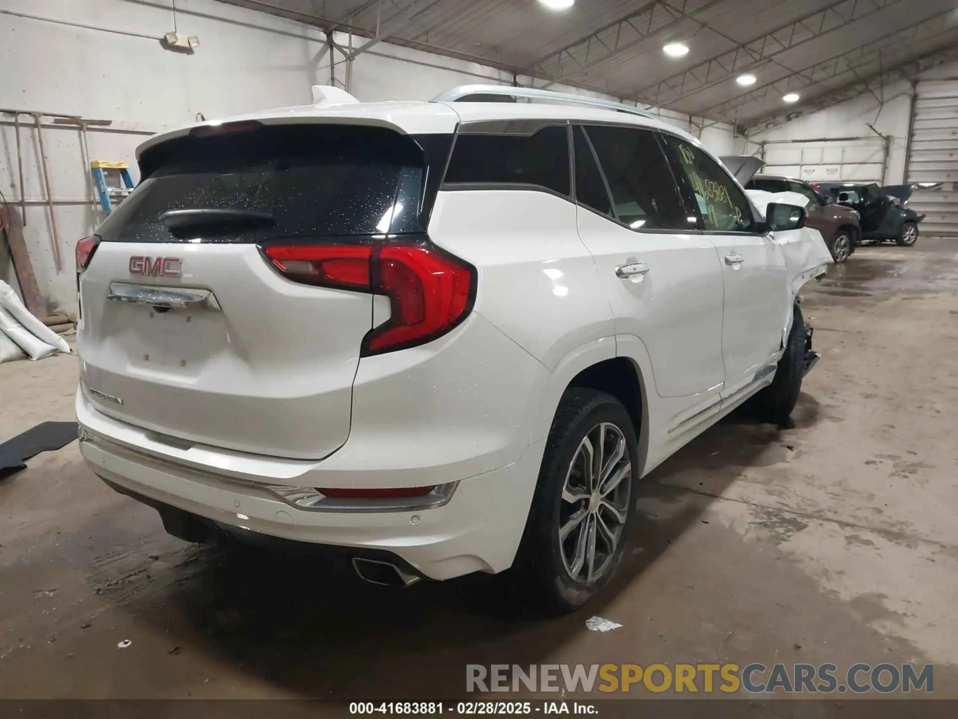 4 Photograph of a damaged car 3GKALSEX5KL284619 GMC TERRAIN 2019