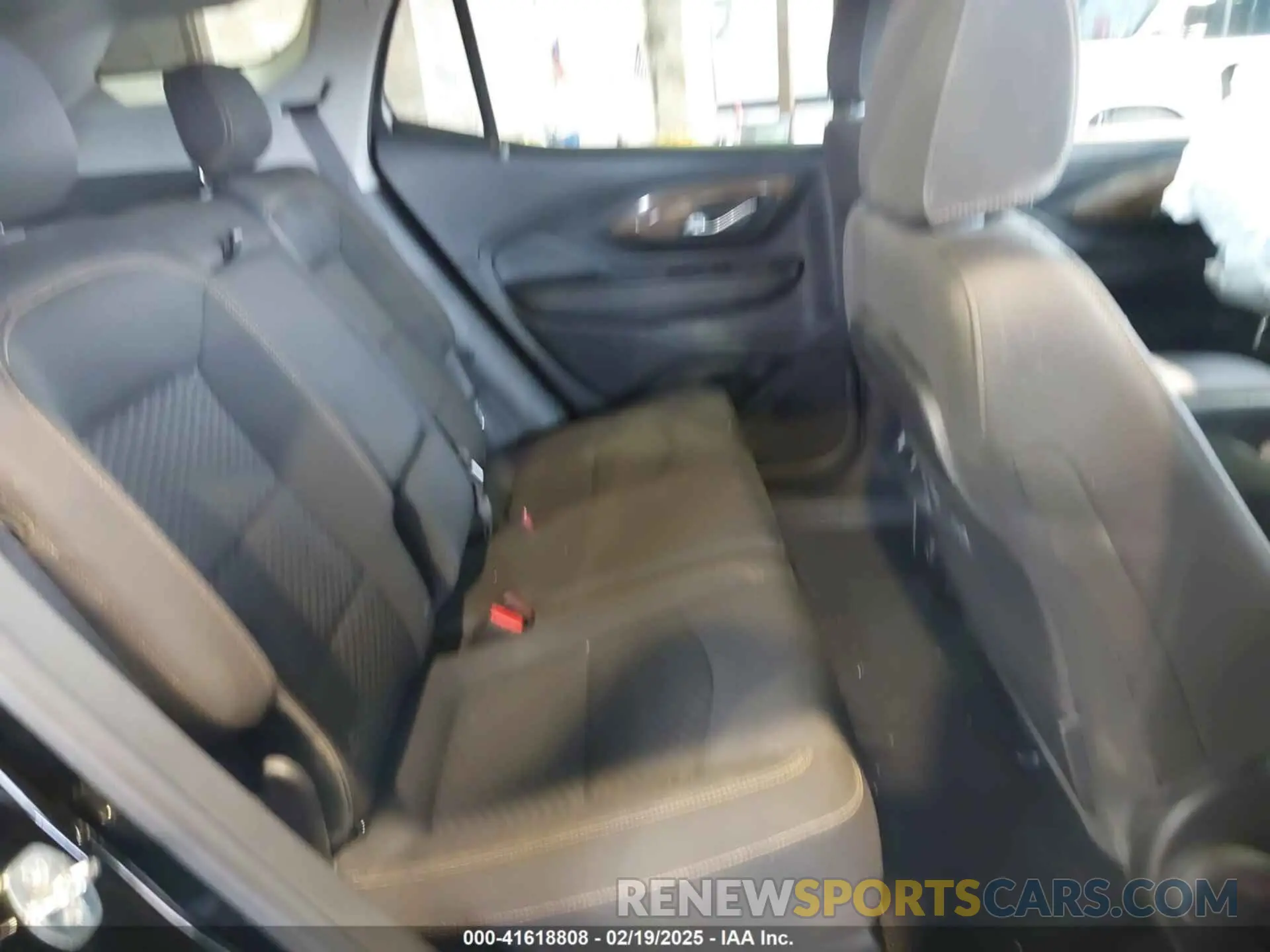 8 Photograph of a damaged car 3GKALTEV0KL222002 GMC TERRAIN 2019
