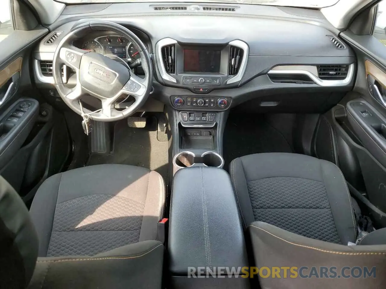 8 Photograph of a damaged car 3GKALTEV0KL306711 GMC TERRAIN 2019